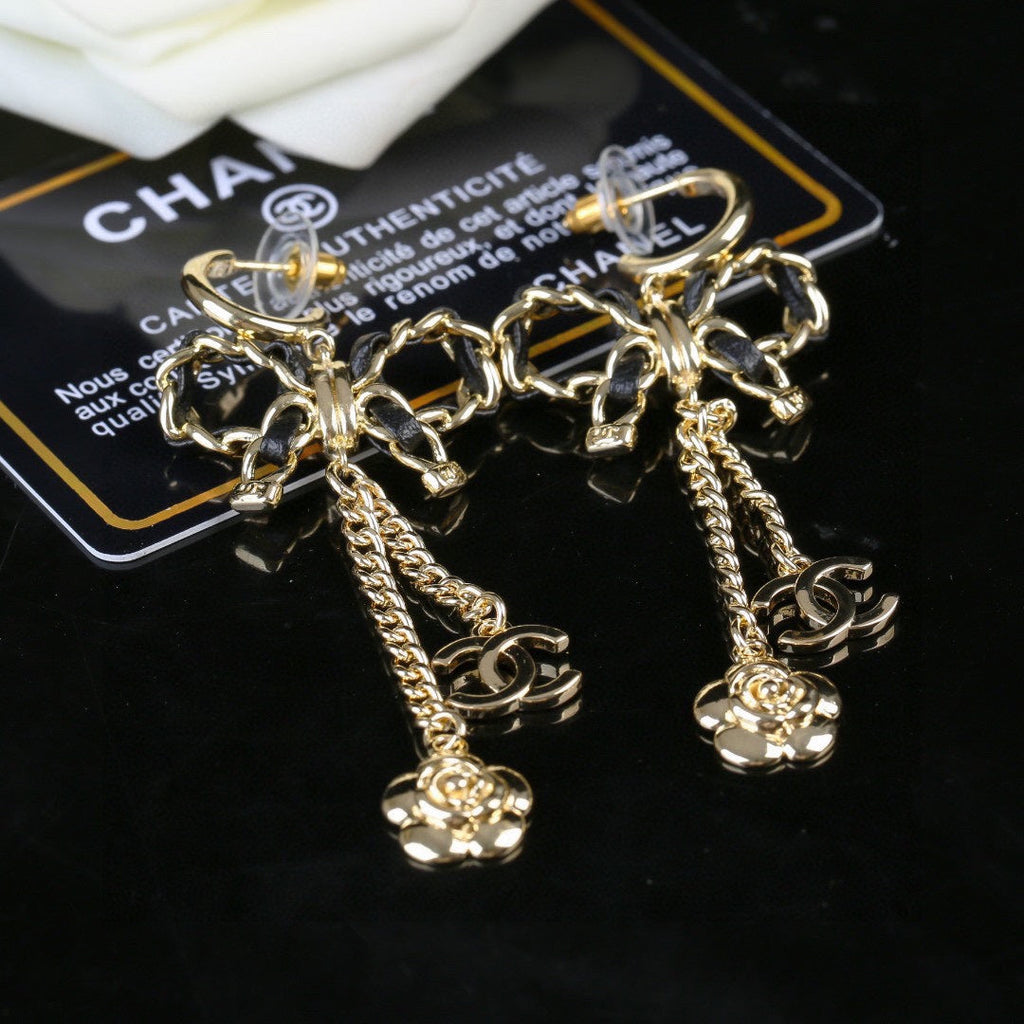 CHANEL P75 Bow Earrings