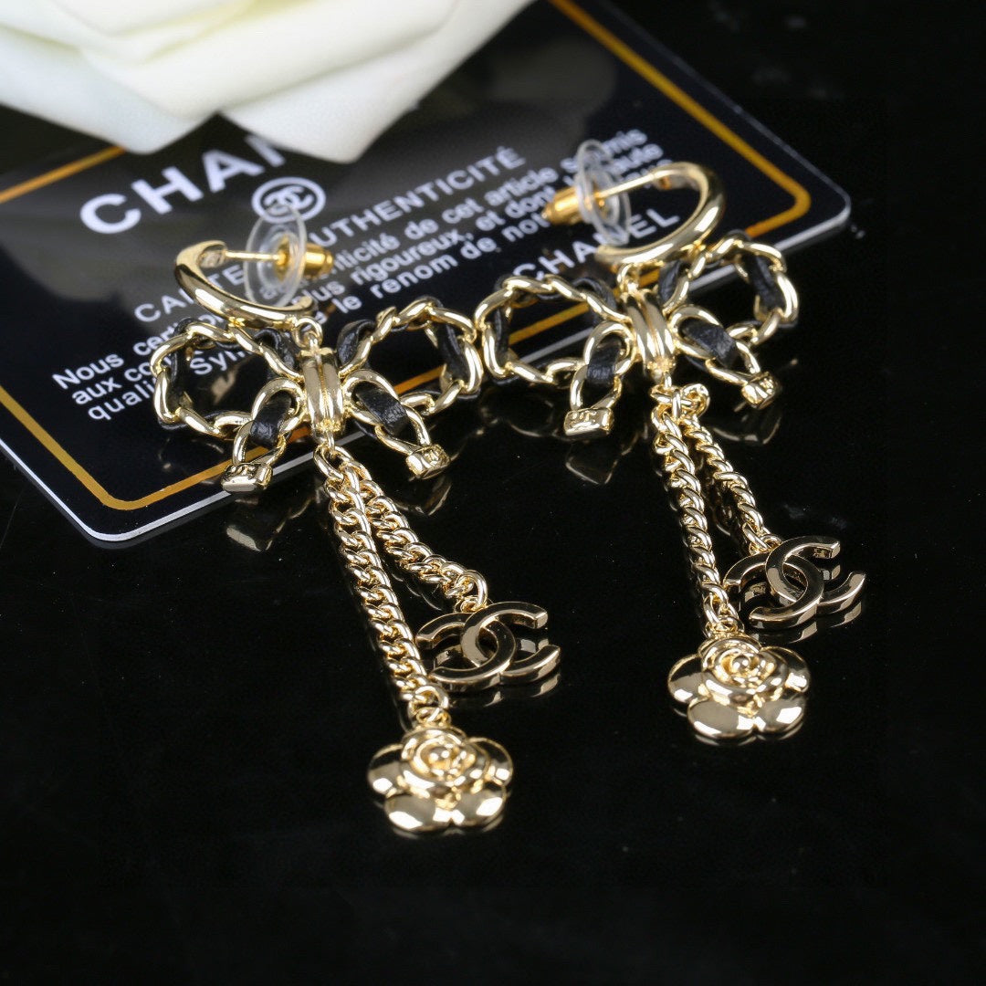 CHANEL P75 Bow Earrings