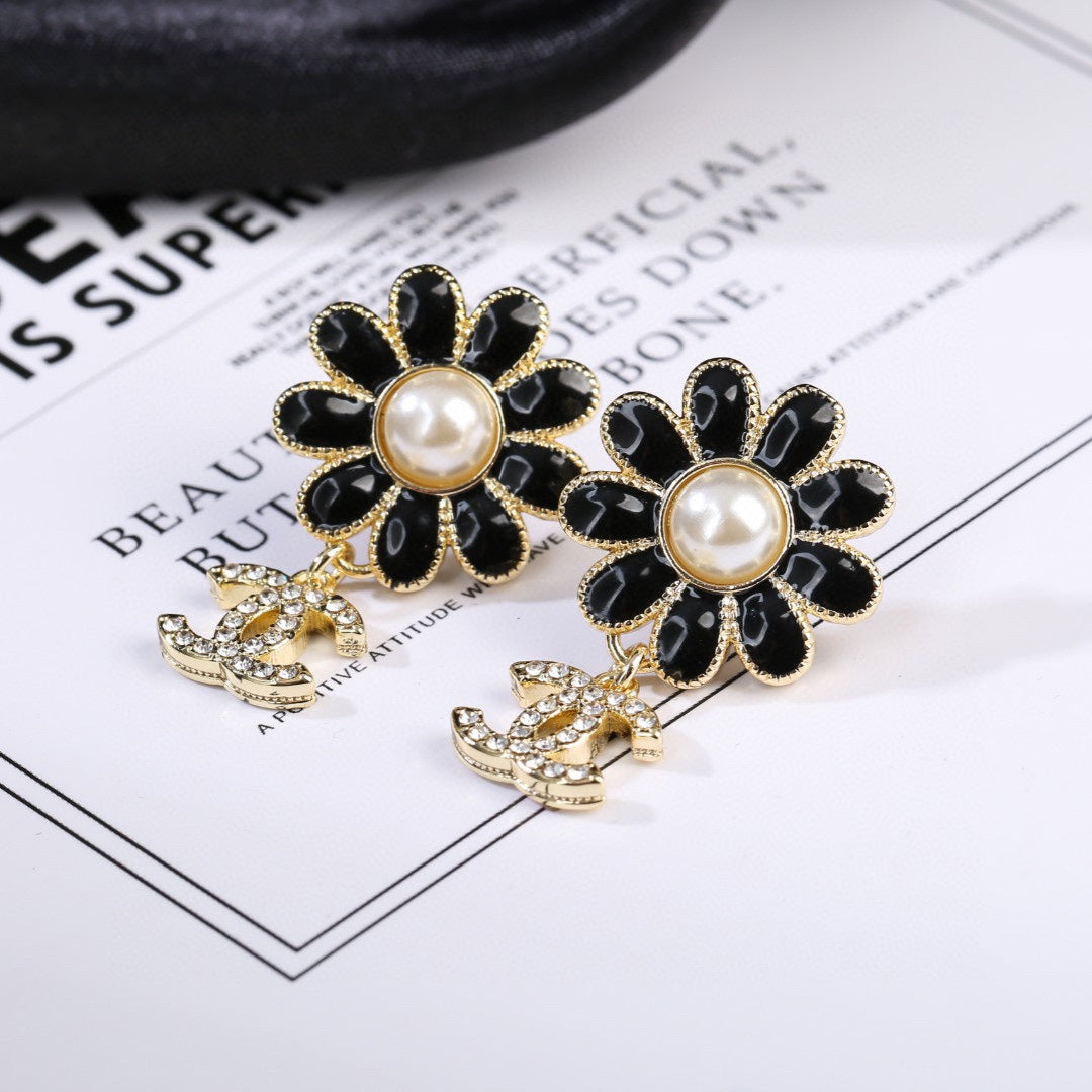 CHANEL Double-C Earrings