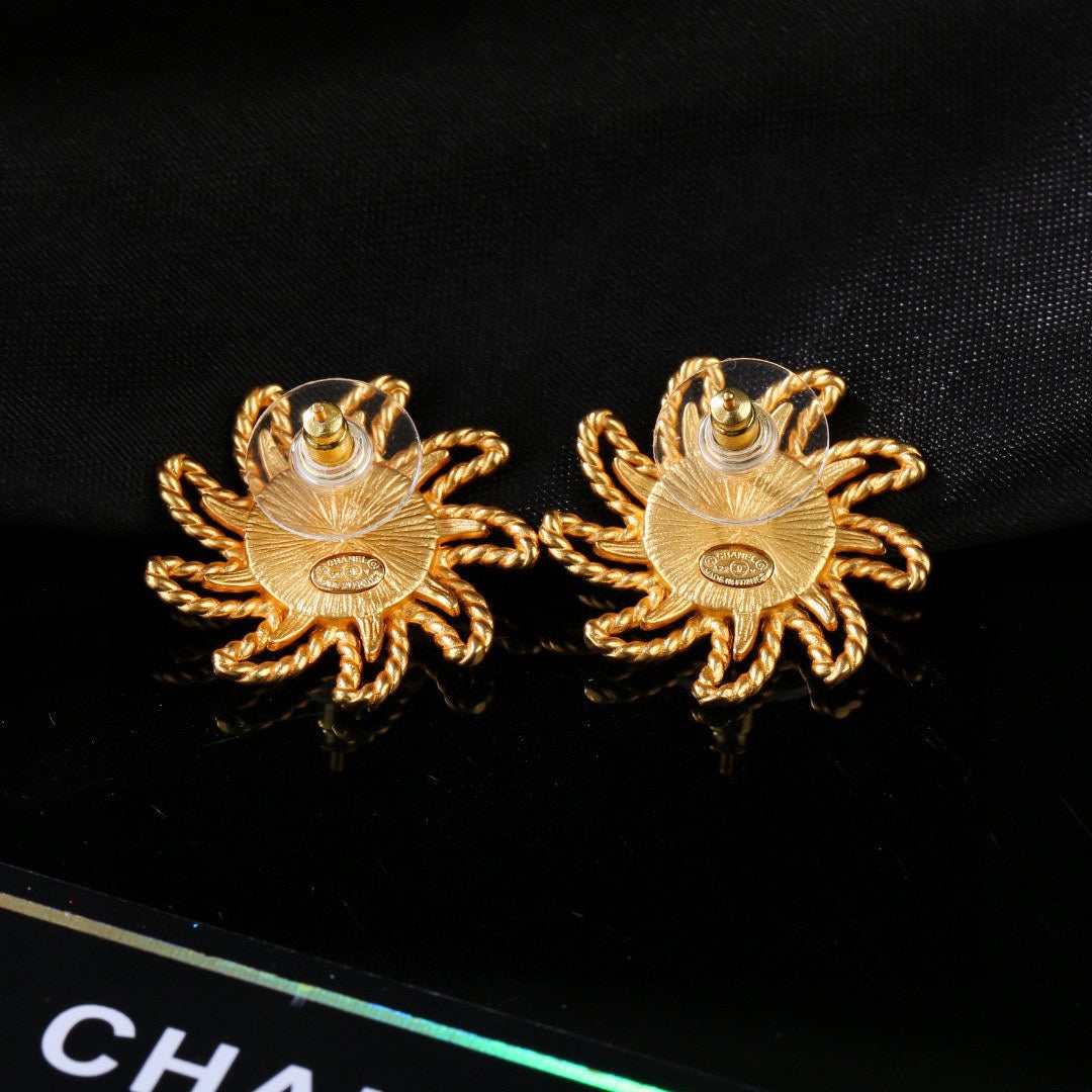 CHANEL P60 Double-C Vintage Earrings