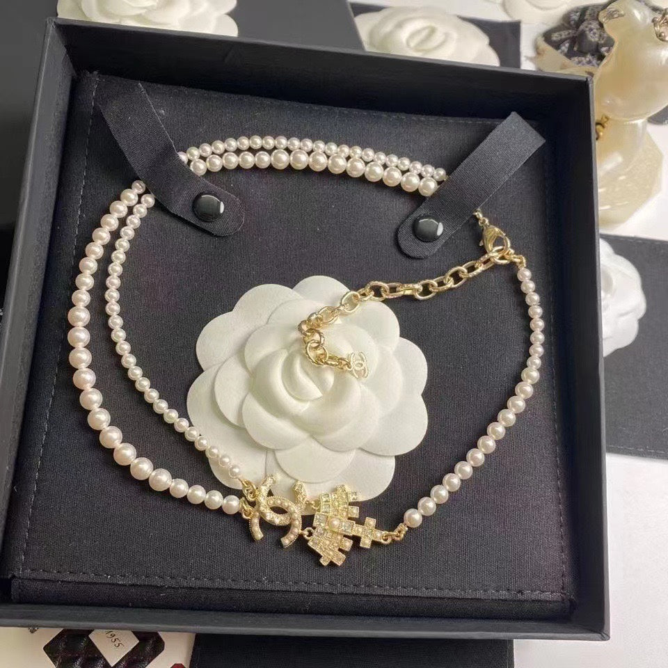 SWAROVSKI Pearl Crystal Necklace