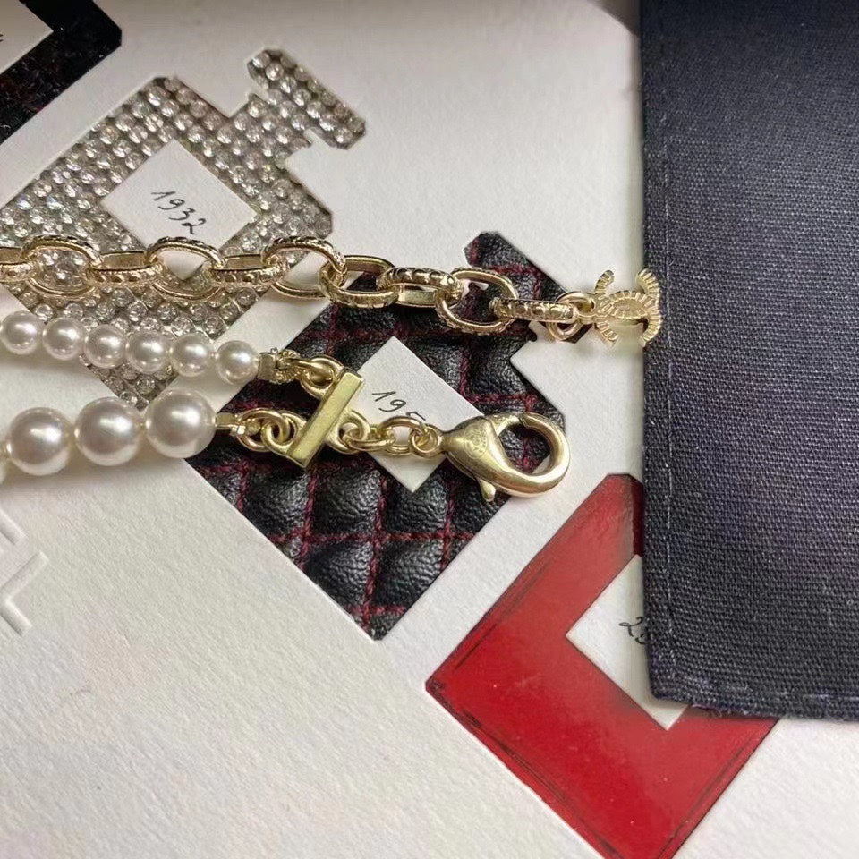 SWAROVSKI Pearl Crystal Necklace