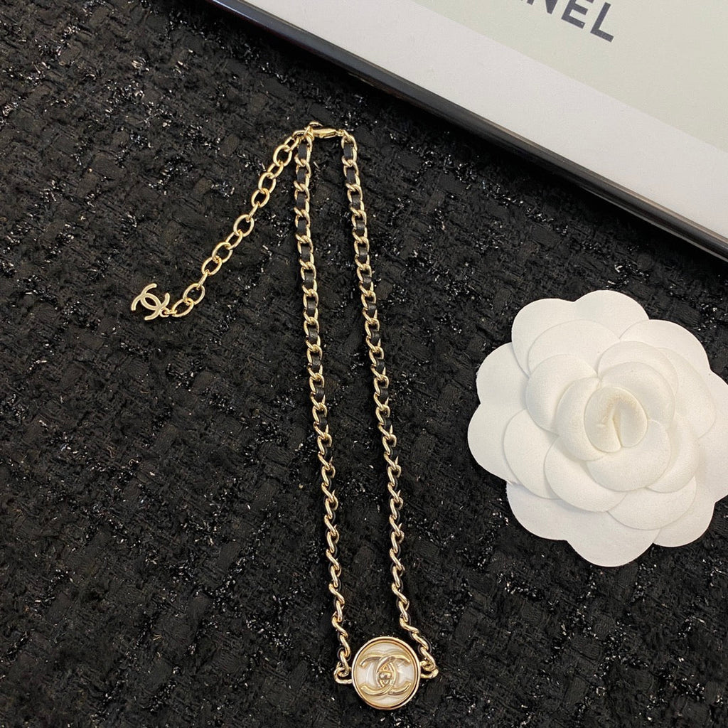 CHANEL Vintage Choker Necklace