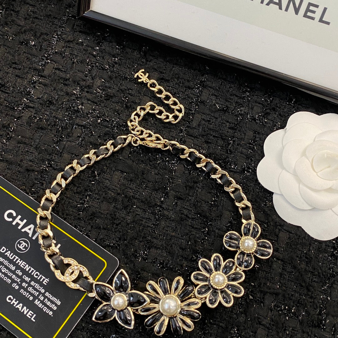 CHANEL P125 Vintage Choker Necklace