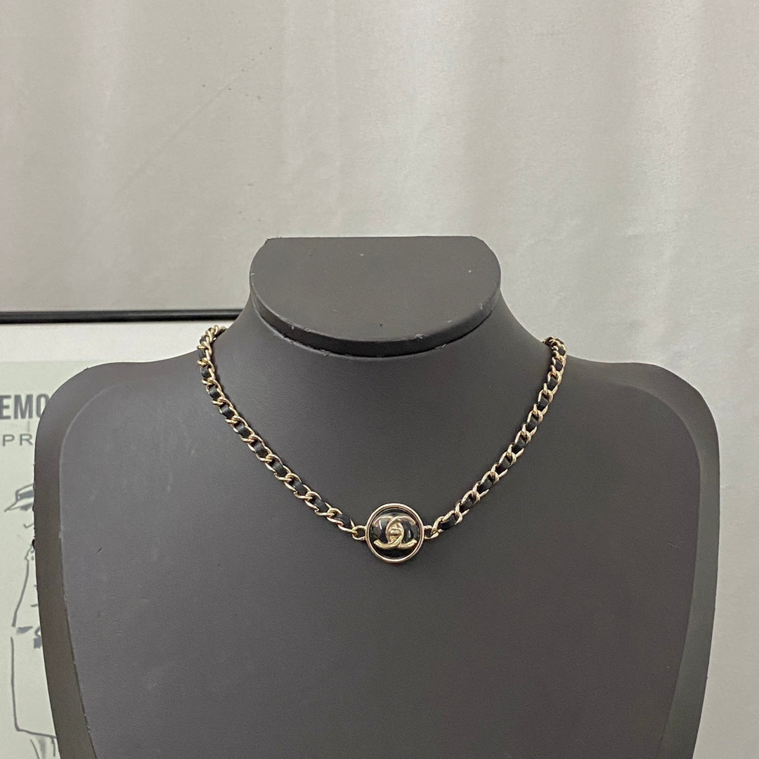 CHANEL Vintage Choker Necklace