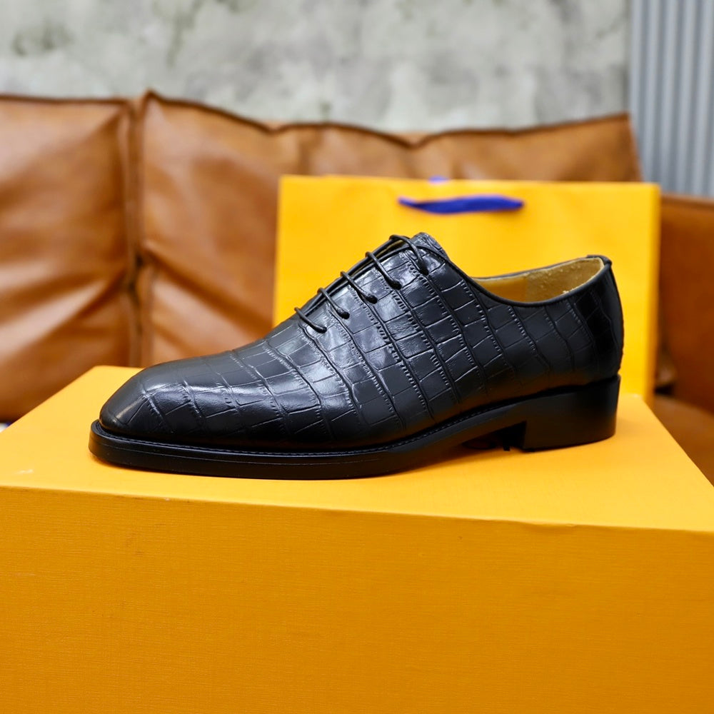 Louis Vuitton Men's Sneakers - Style 425701