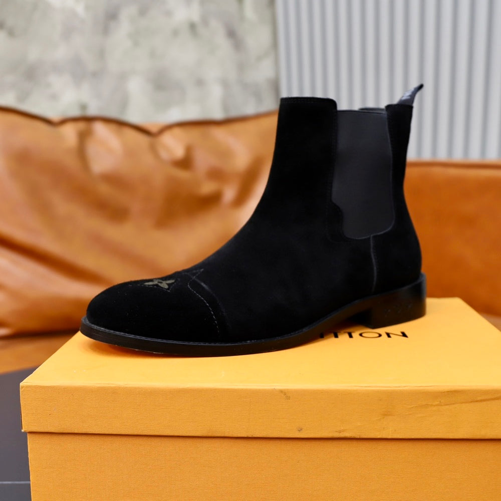 Louis Vuitton Men's Shoes - Style 426004