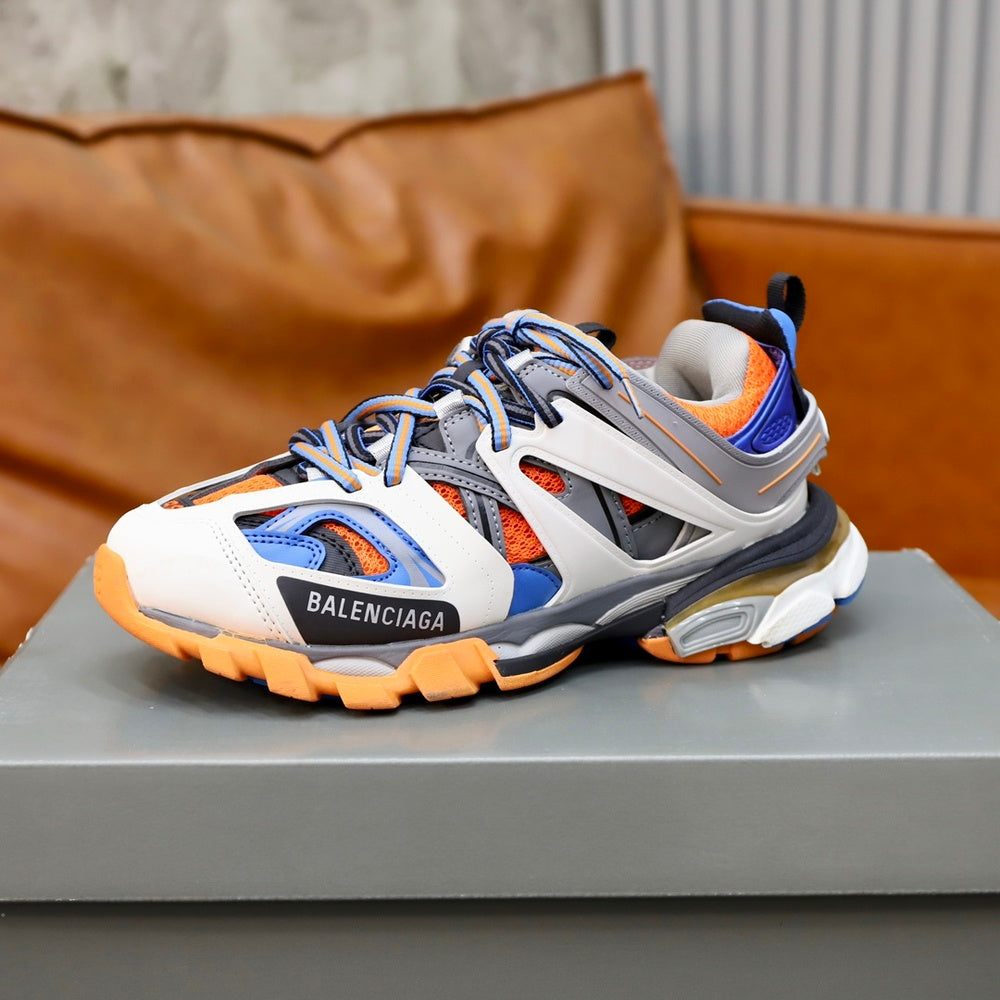 Balenciaga Men's Sneakers - Style 426011