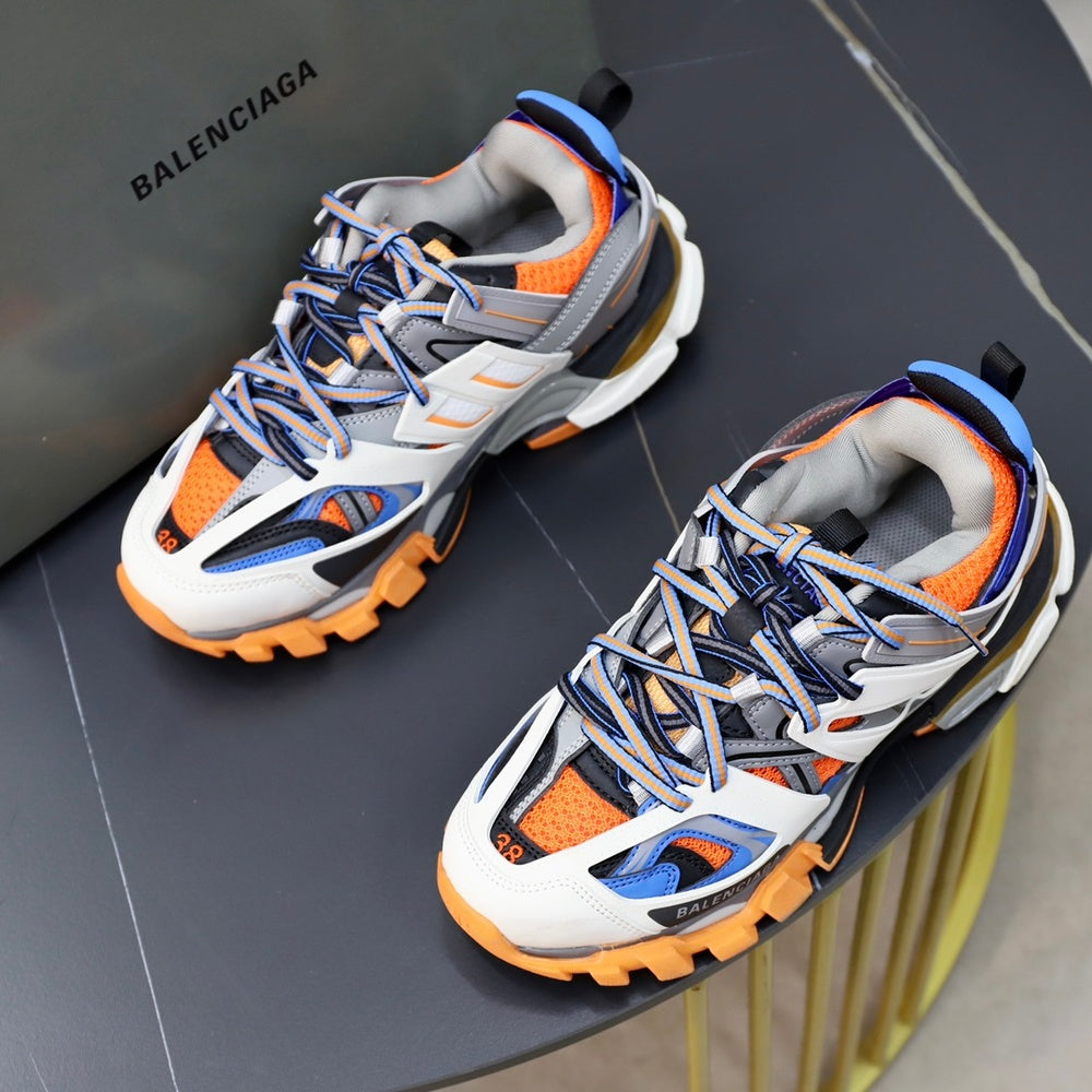Balenciaga Men's Sneakers - Style 426011