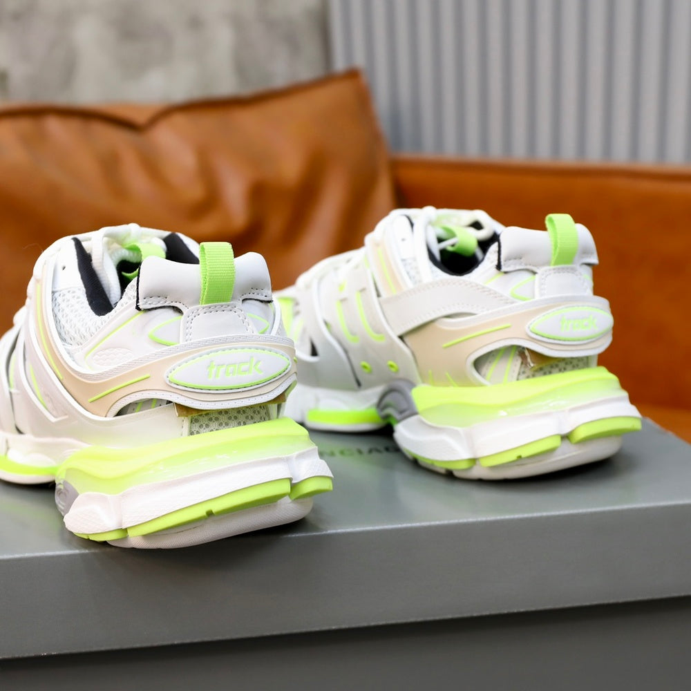 Balenciaga Men's Sneakers - Style 425755