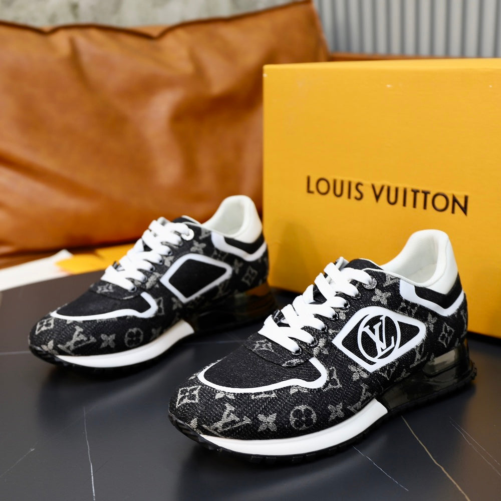 Designer Men's Sneakers - Style 425652