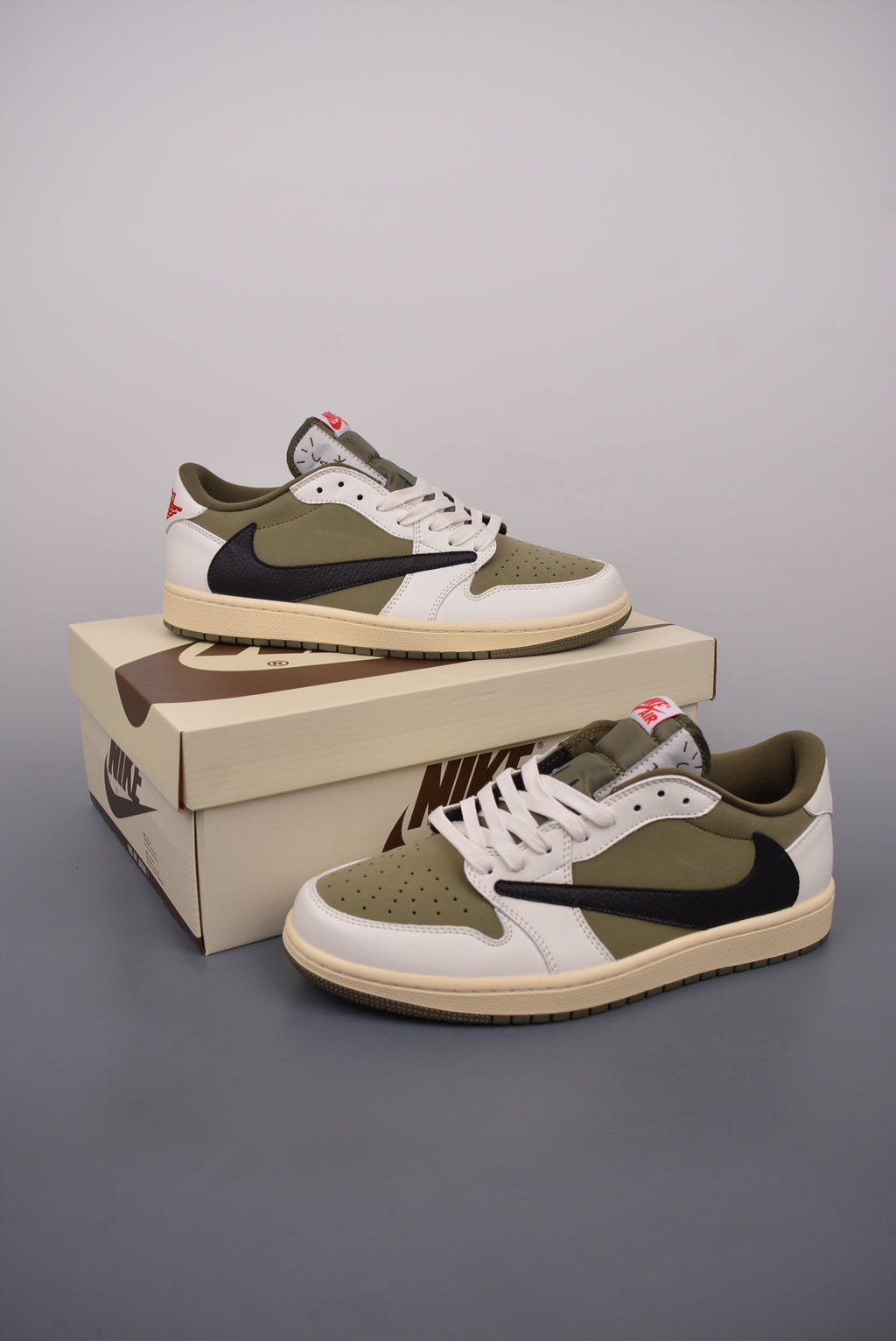 Fragment x Travis Scott x Nike Air Jordan 1 Low - Image 5
