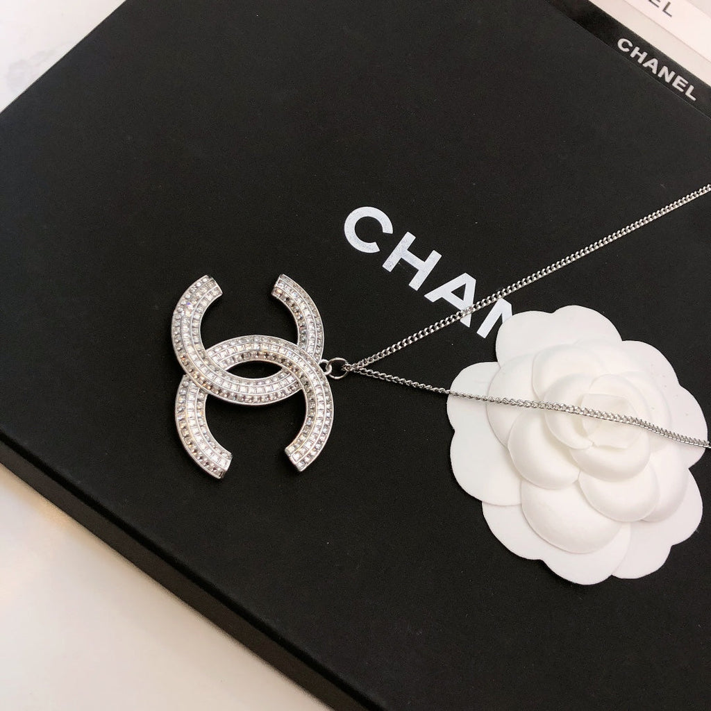 CHANEL Necklace