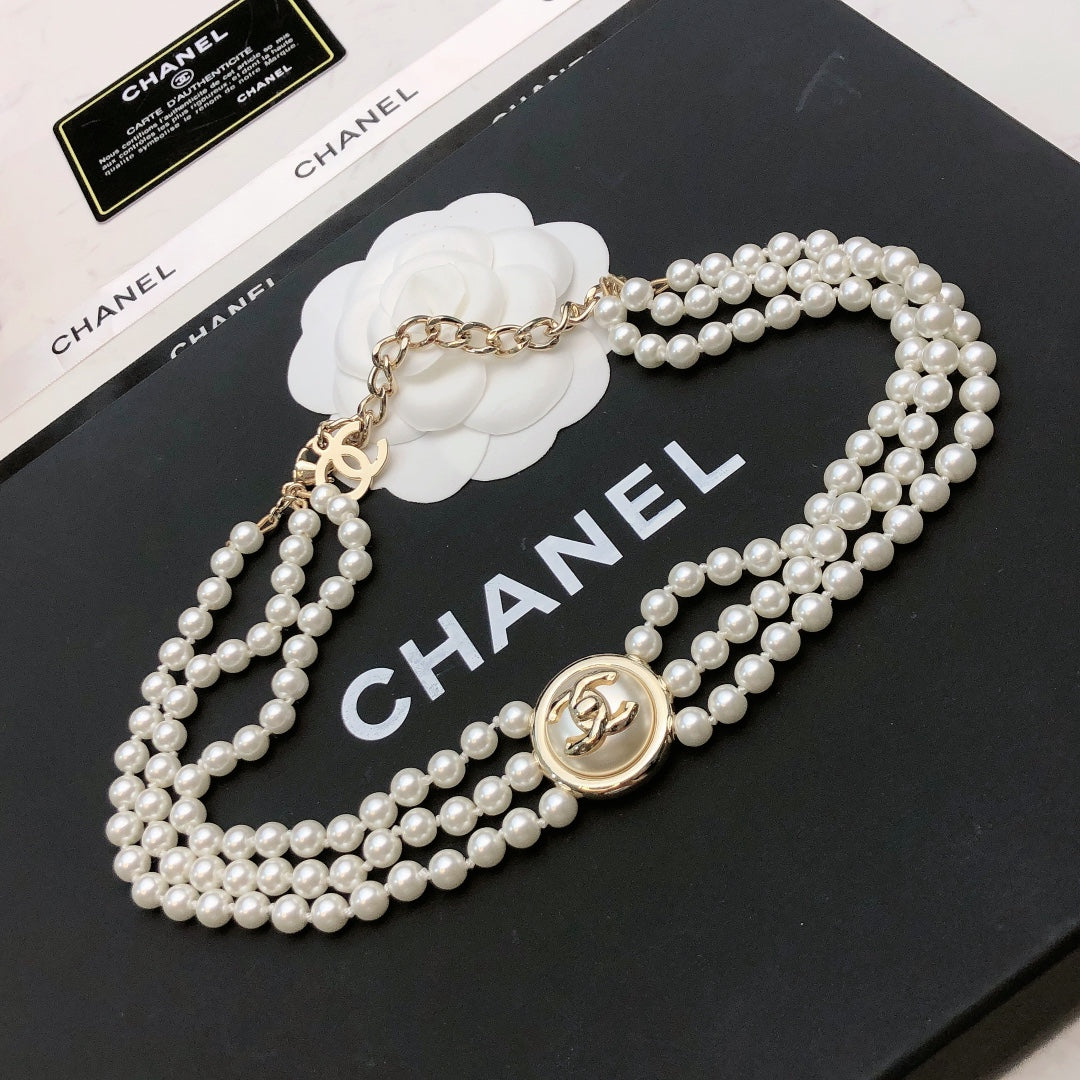 CHANEL Pearl Necklace
