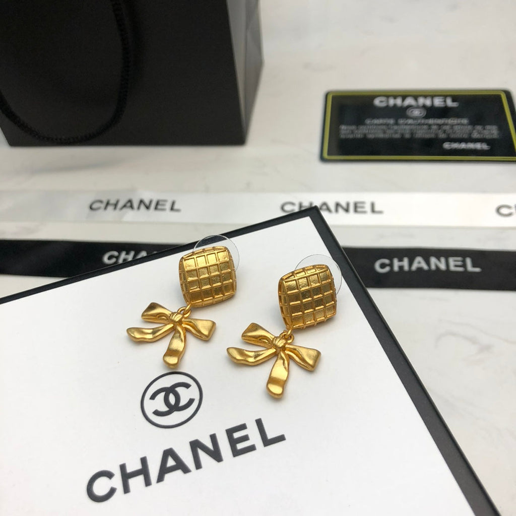 CHANEL Vintage Earrings