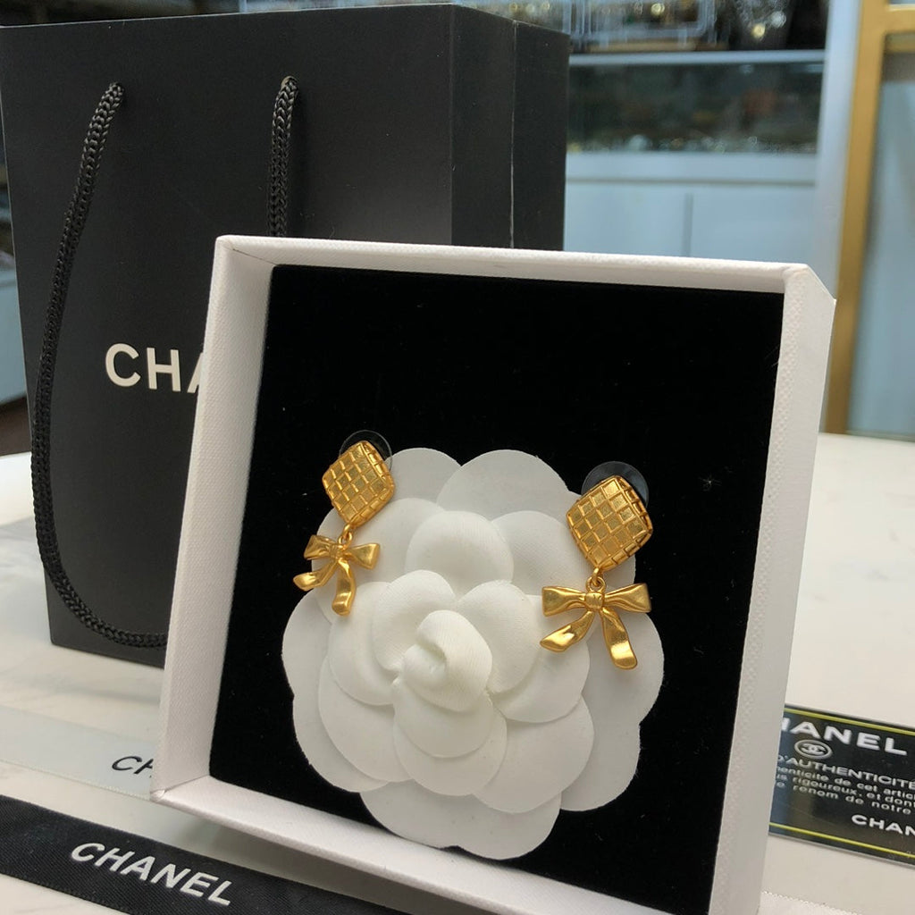 CHANEL Vintage Earrings