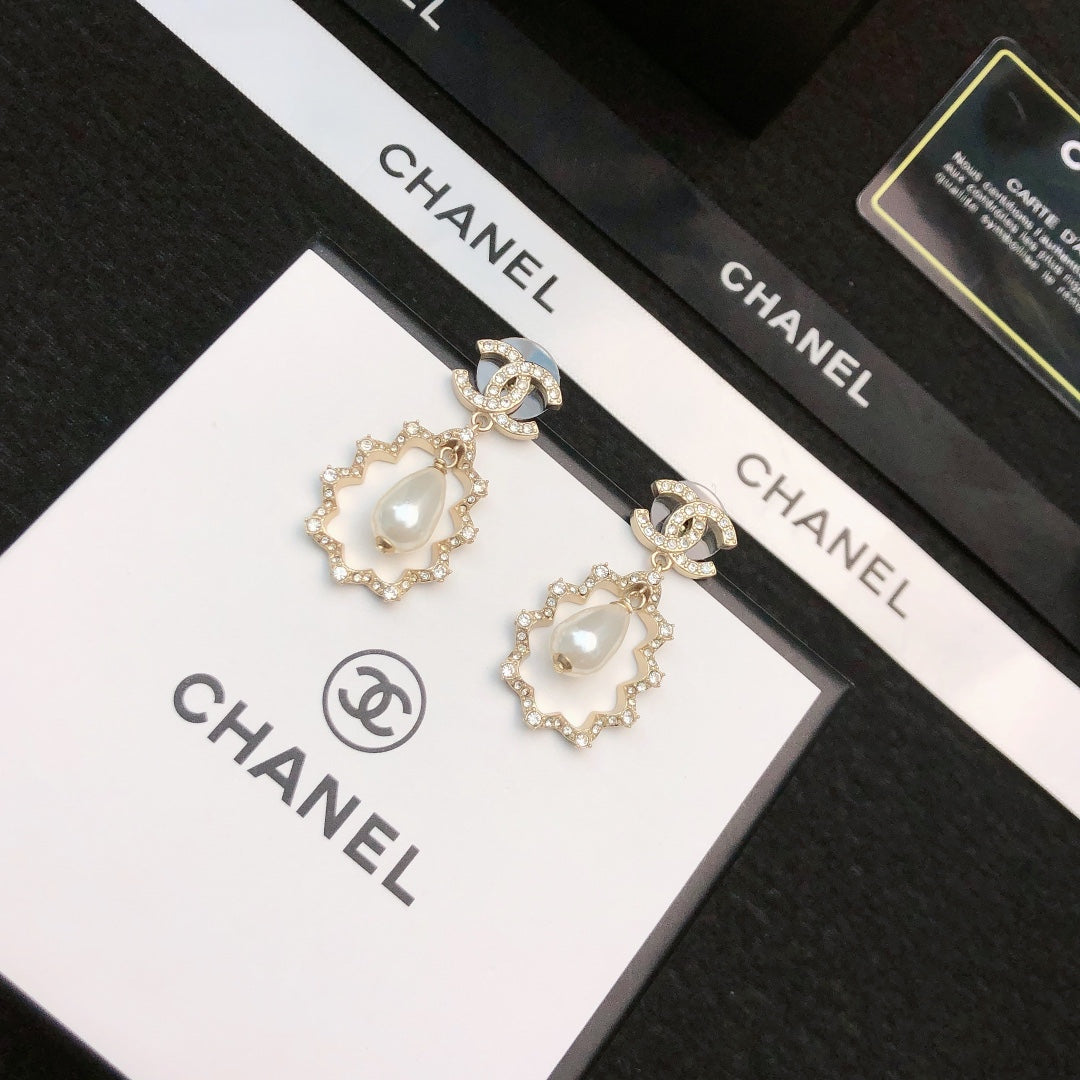 CHANEL Double-C Earrings
