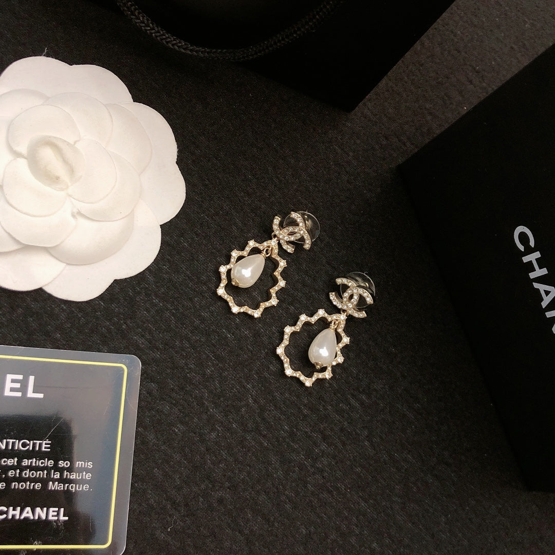 CHANEL Double-C Earrings