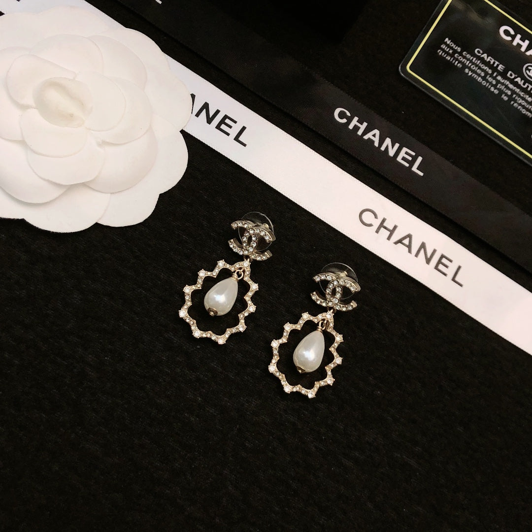 CHANEL Double-C Earrings