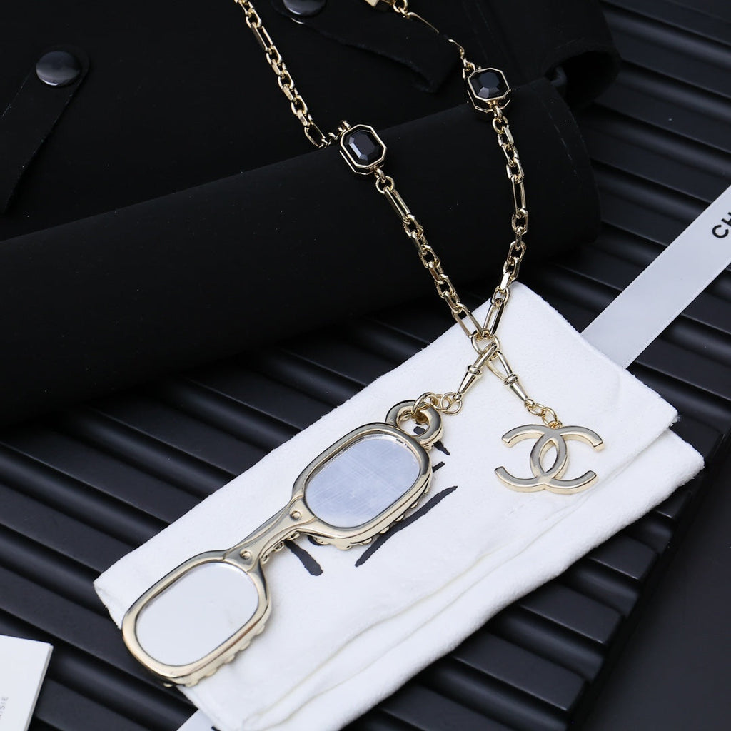 CHANEL Crystal Necklace
