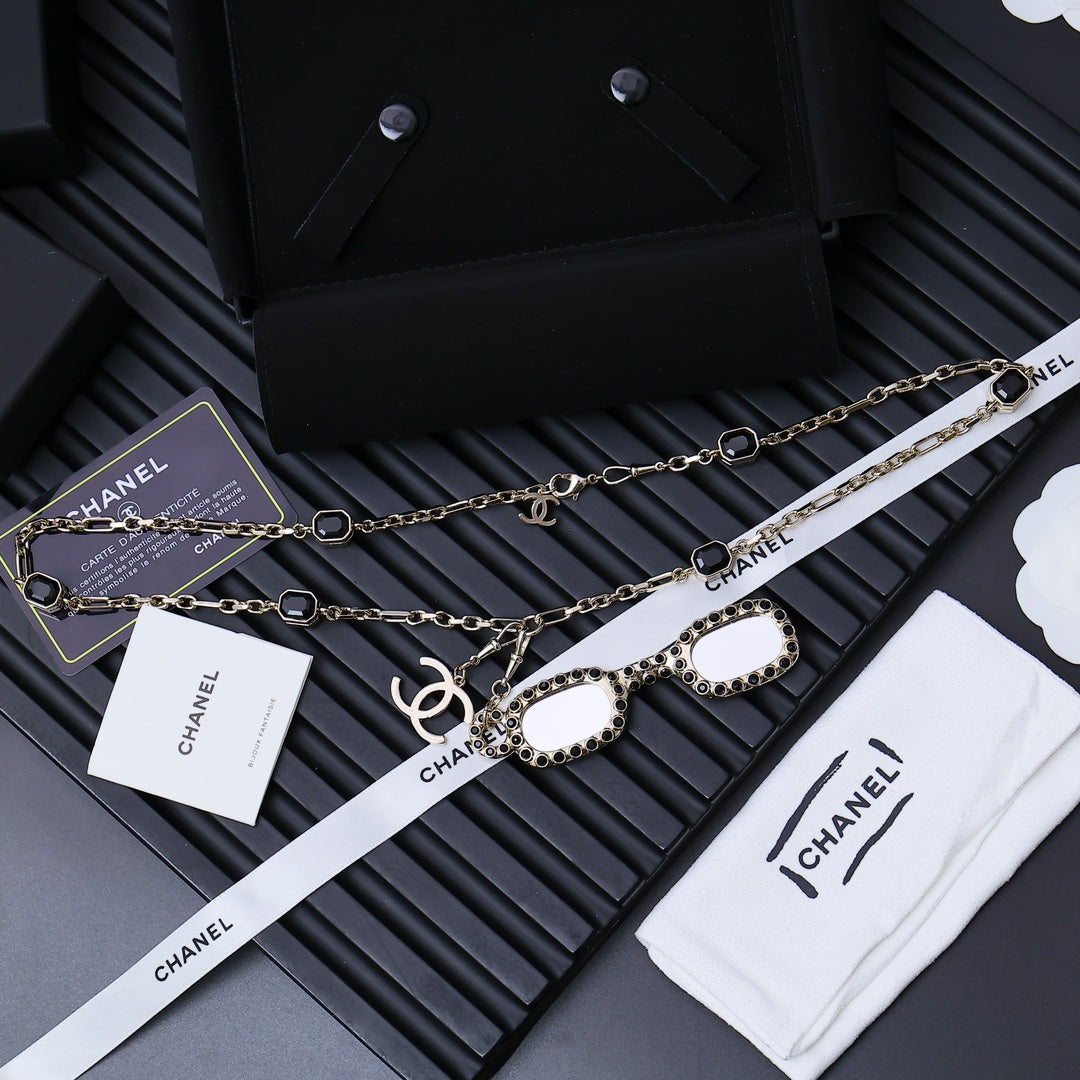 CHANEL Crystal Necklace