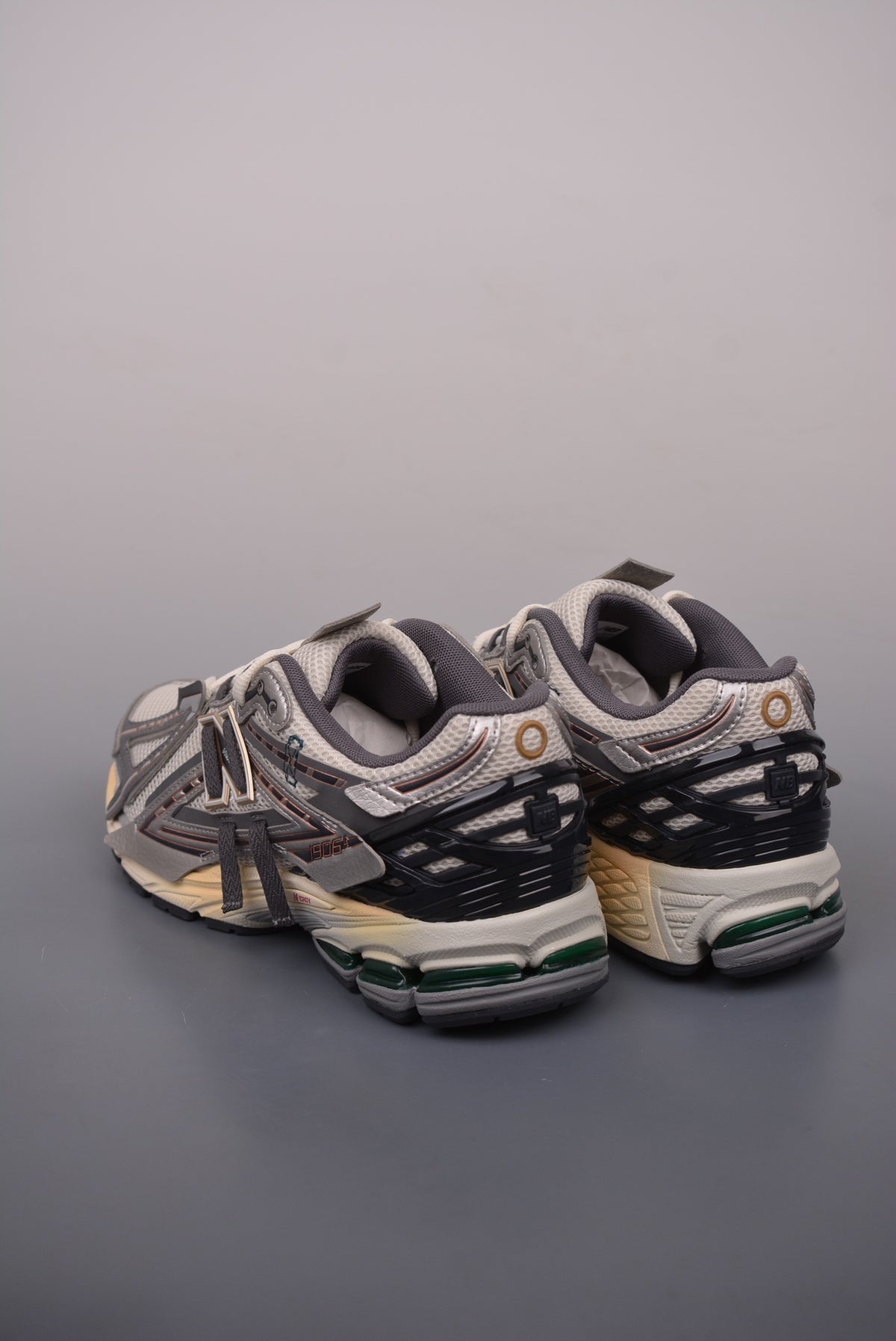 New Balance 190 240 - Image 2