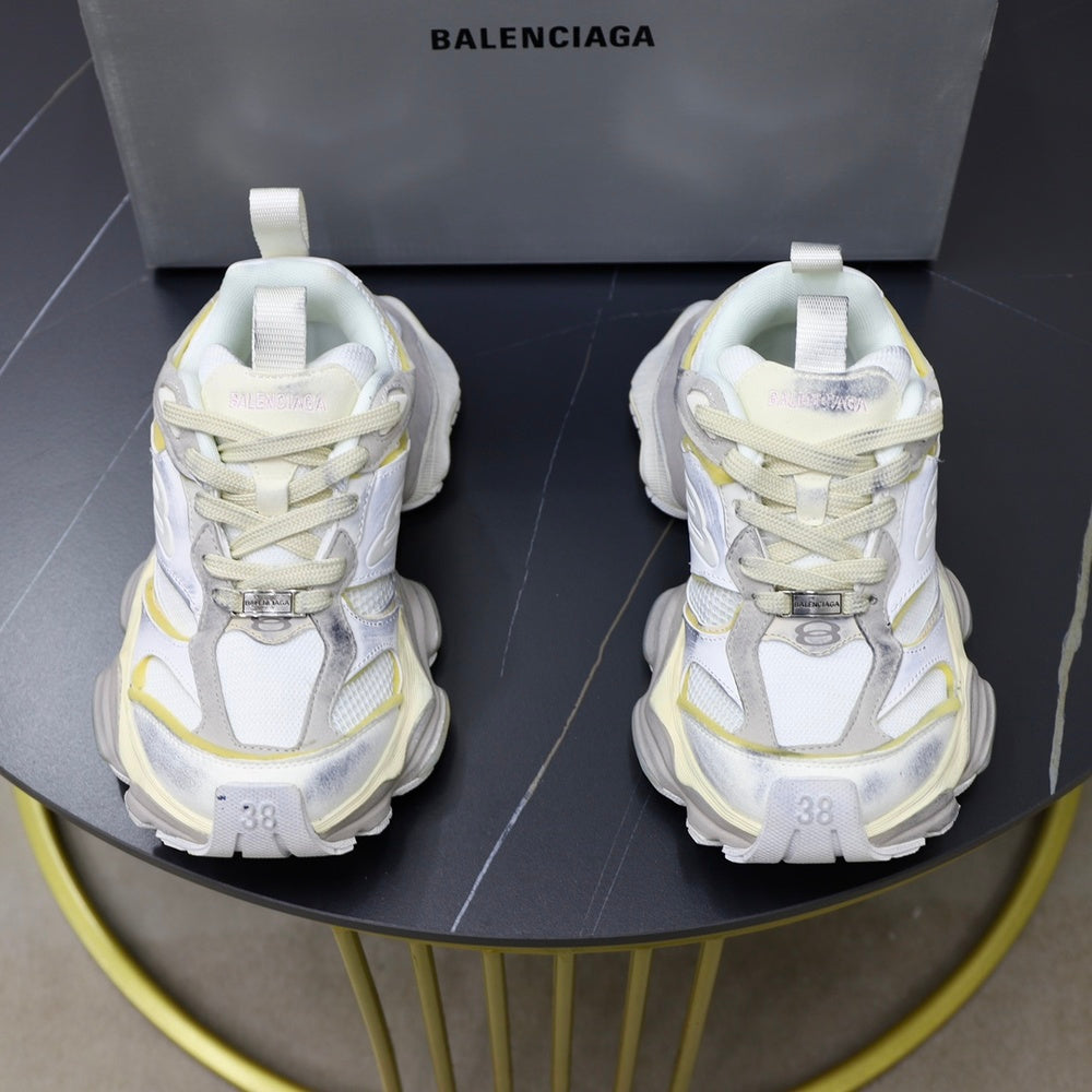 Balenciaga Men's Shoes - Style 425840