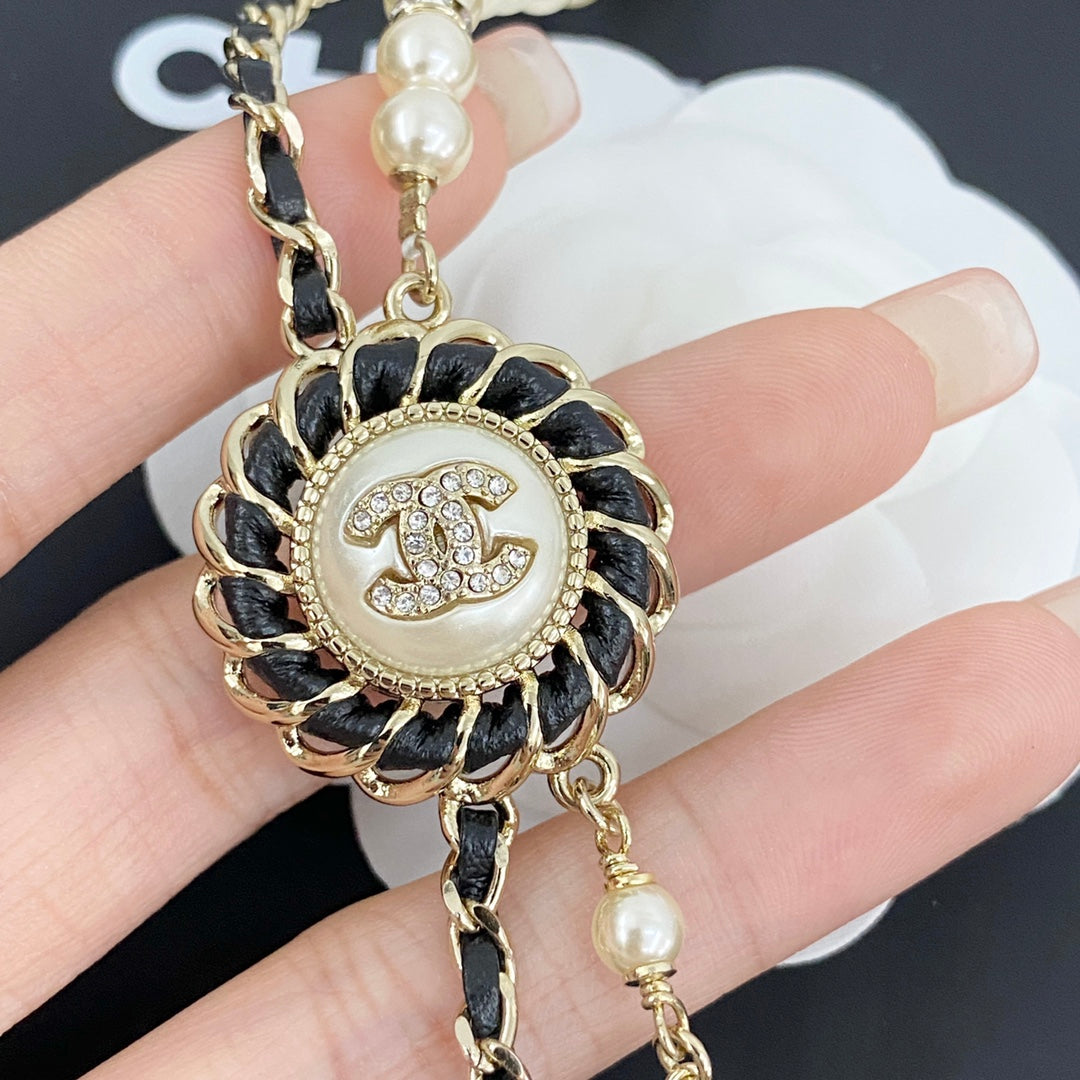 CHANEL Pearl Necklace
