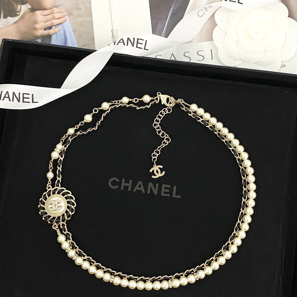 CHANEL Pearl Necklace