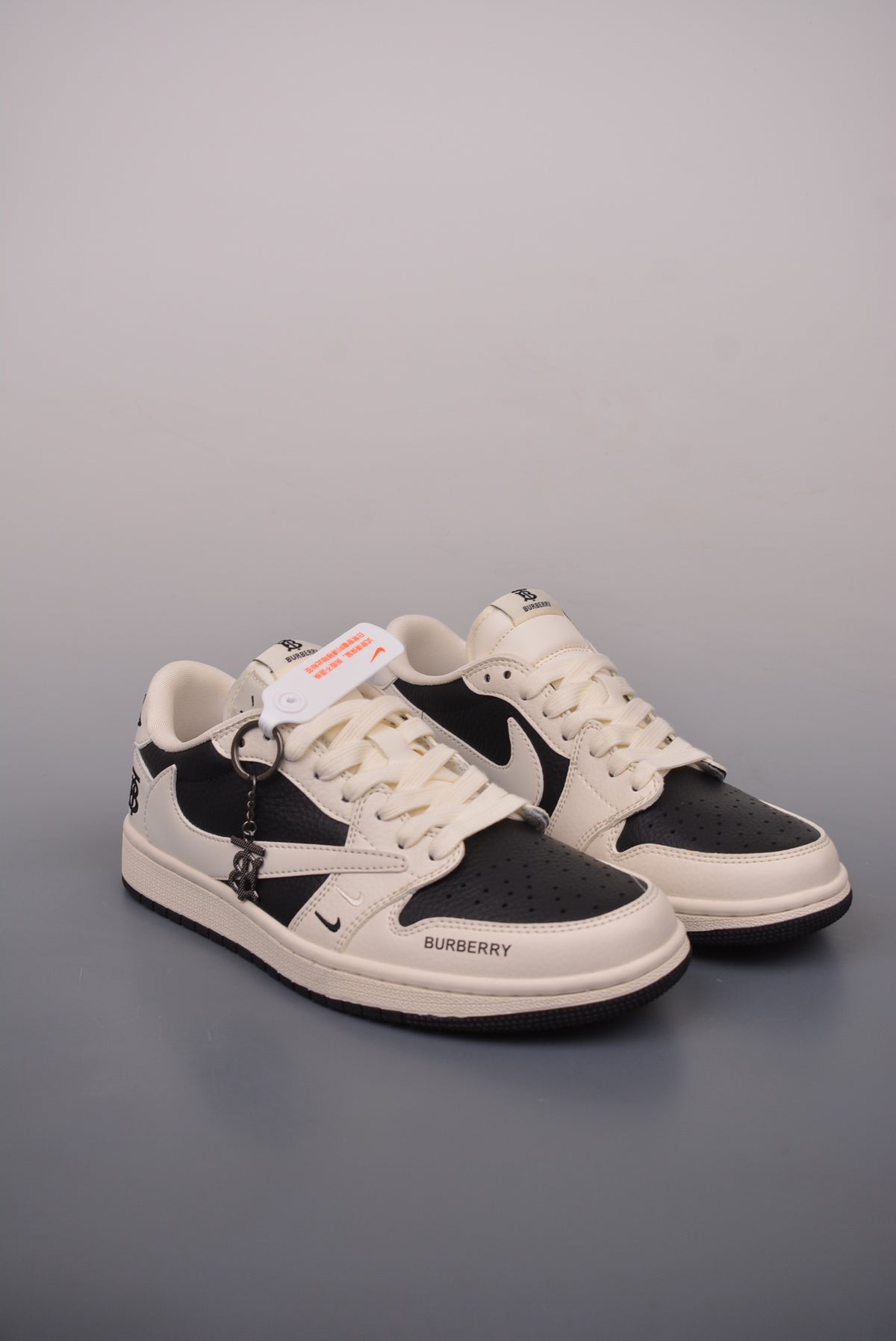 Fragment x Travis Scott x Nike Air Jordan 1 Low - Image 1