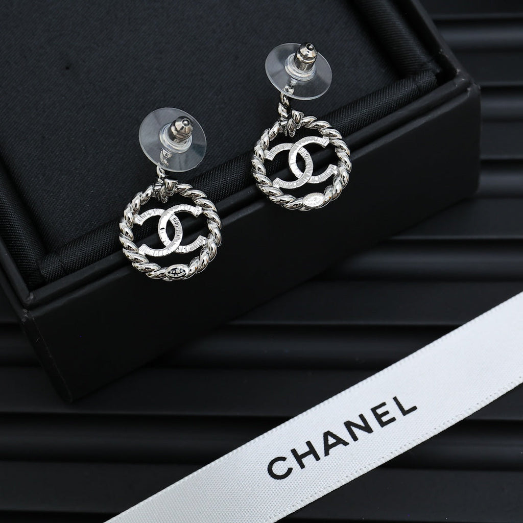 CHANEL Double-C Earrings