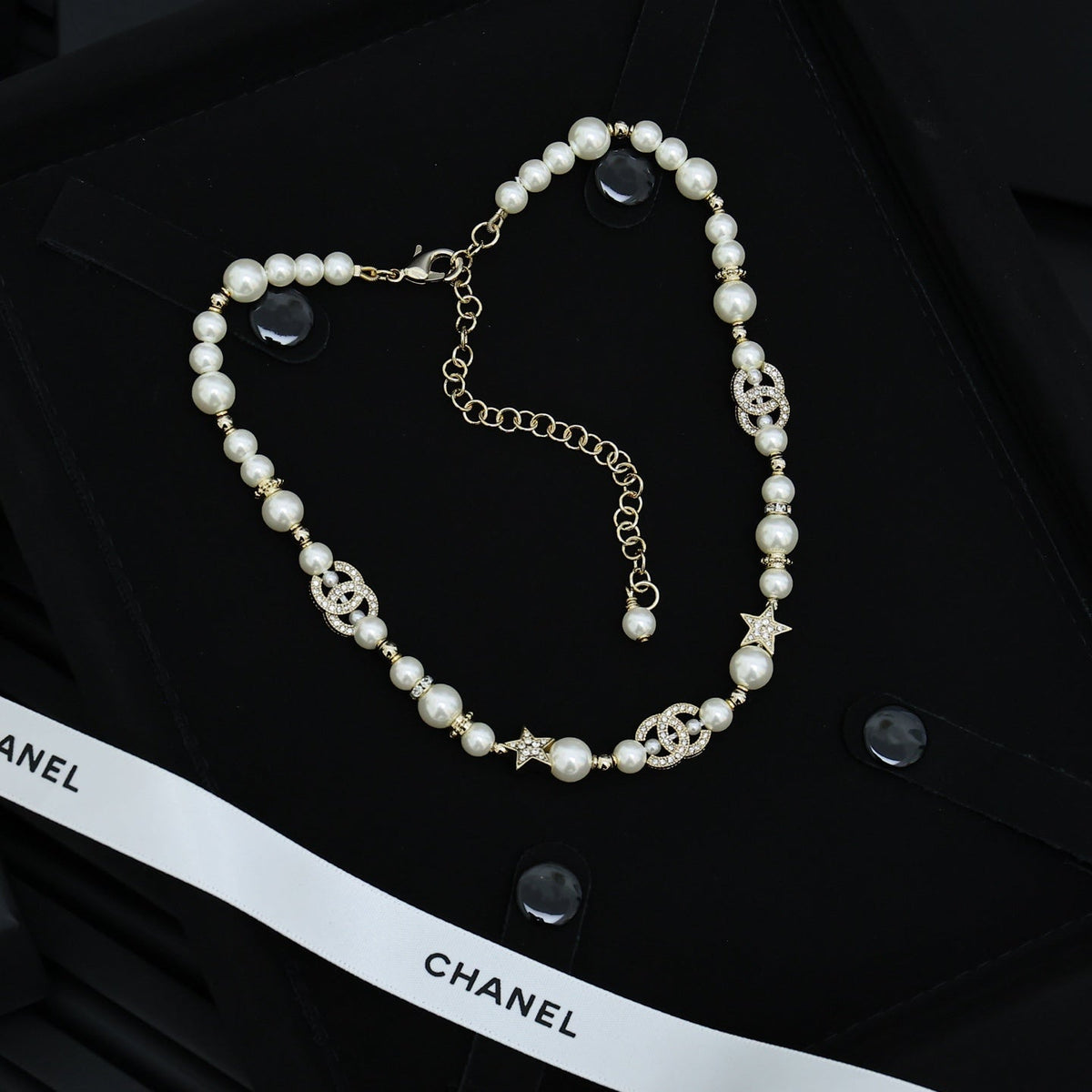 CHANEL Pearl Necklace