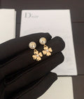 P50 Pearl Four-Leaf Clover Earrings