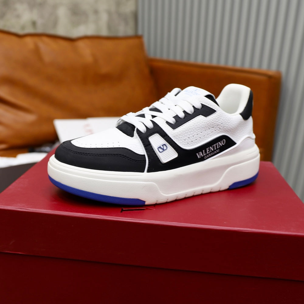Valentino Unisex Sneakers - Style 426357