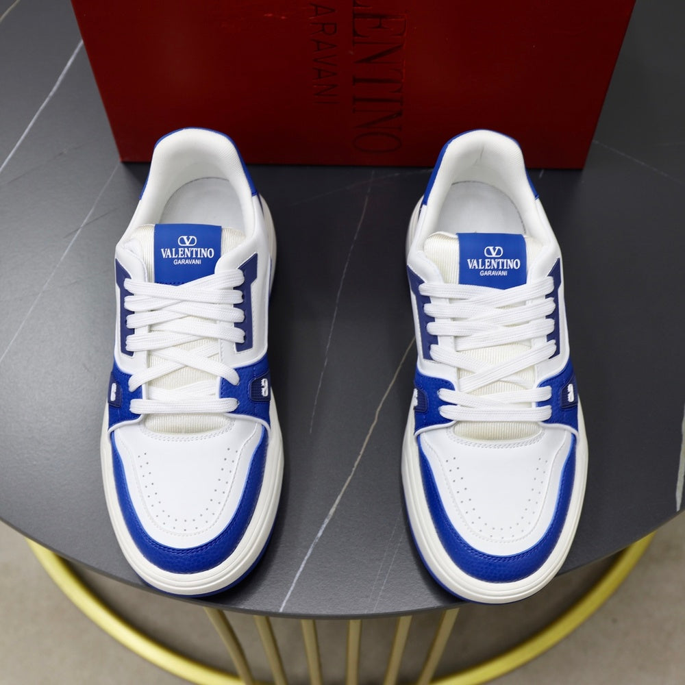Valentino Unisex Sneakers - Style 426357