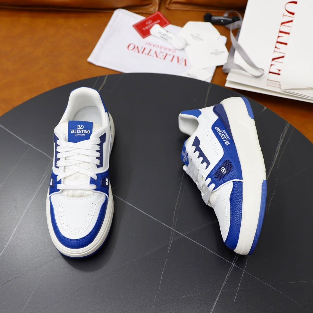 Valentino Unisex Sneakers - Style 426357