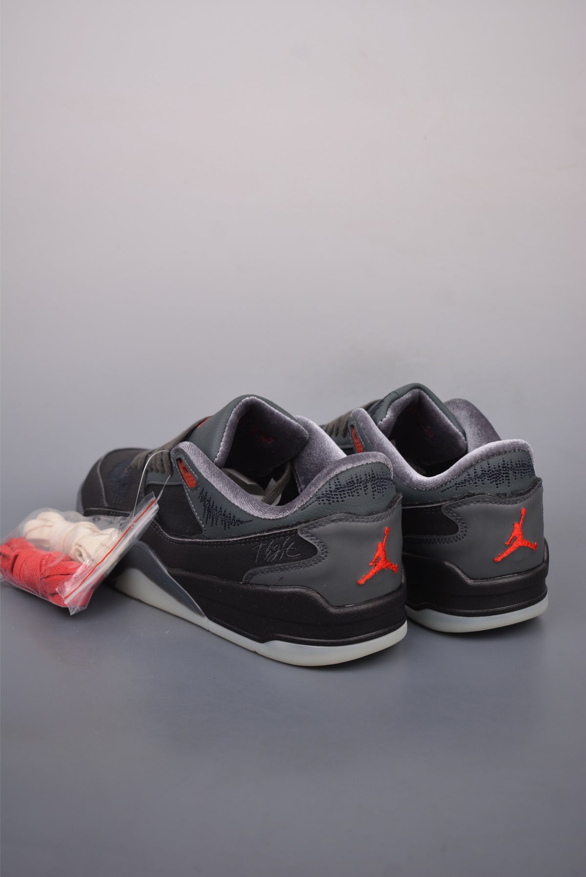 Nike Air Jordan Flight Court - Image 2