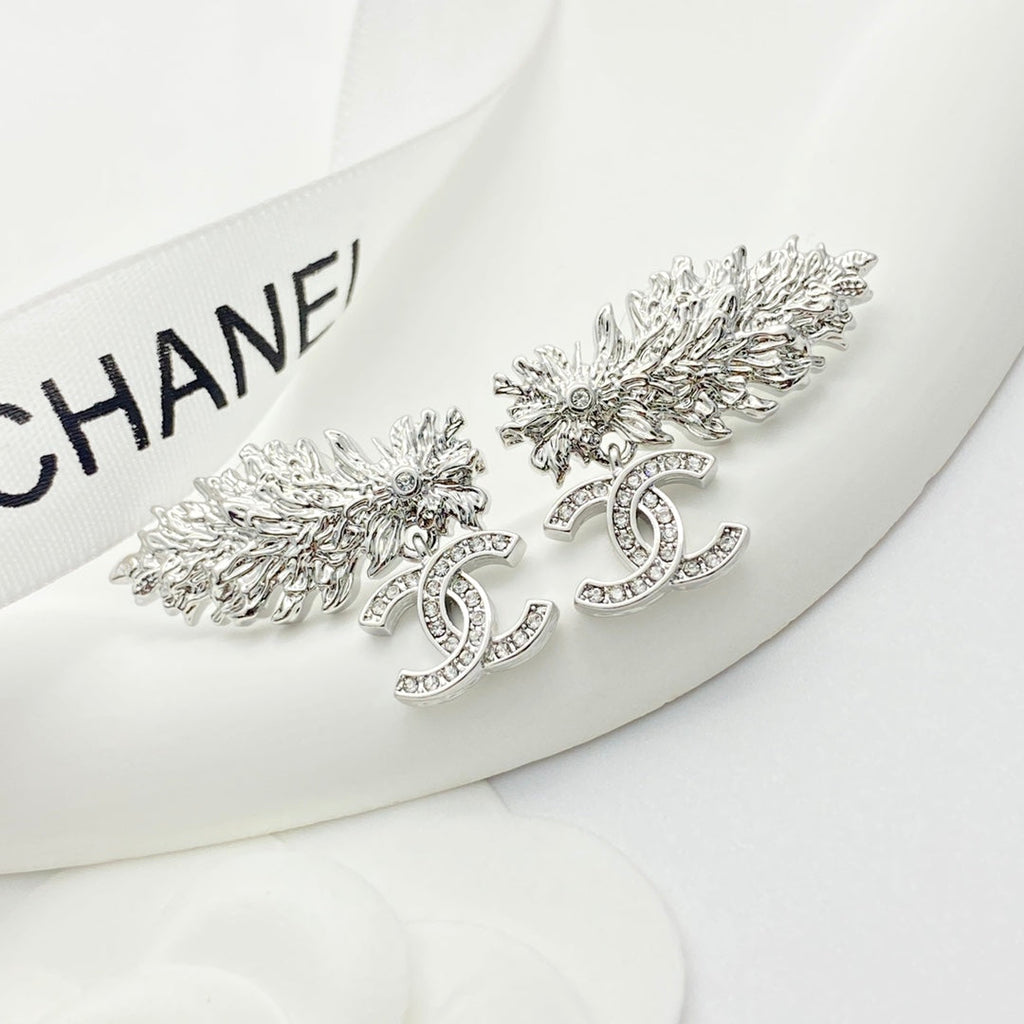 CHANEL Crystal Double-C Pendant Necklace