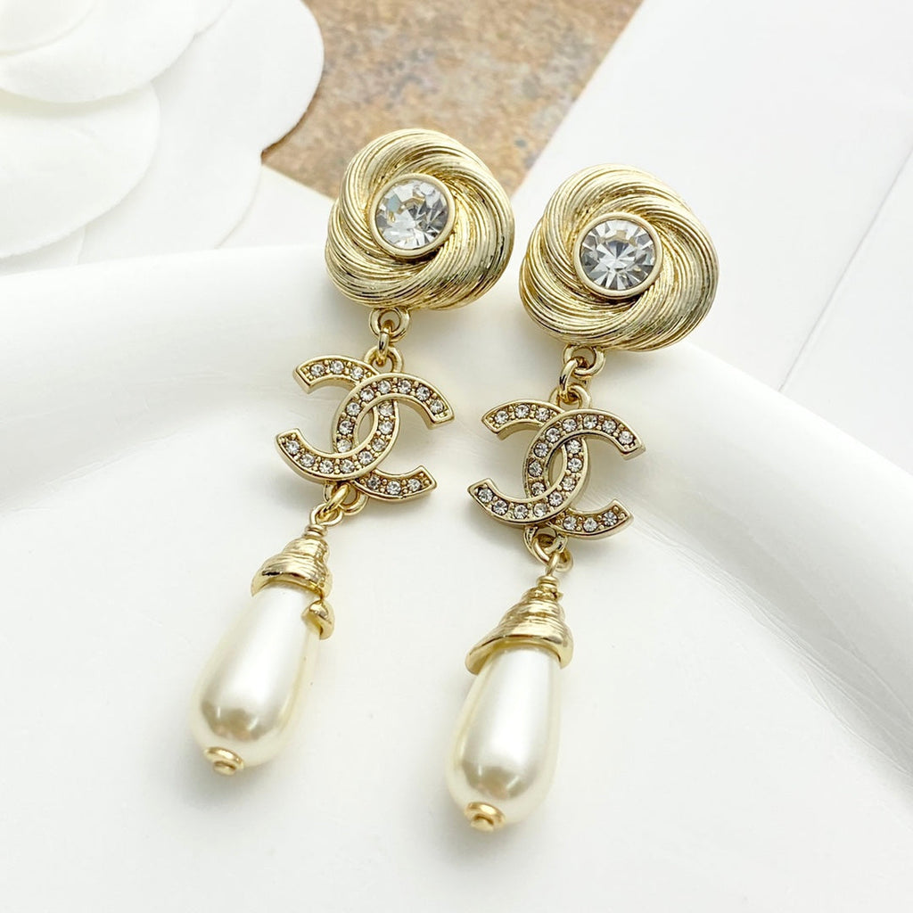 CHANEL Pearl Crystal Double-C Pendant Necklace