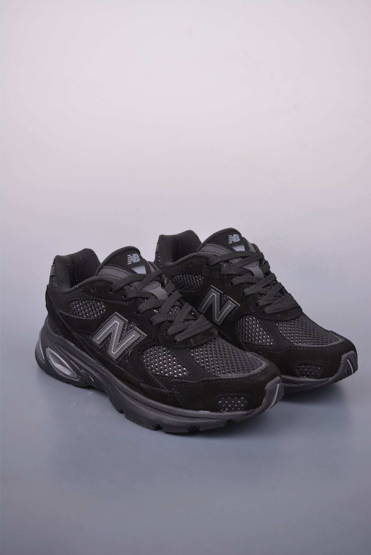 New Balance 240 2010 - Image 1