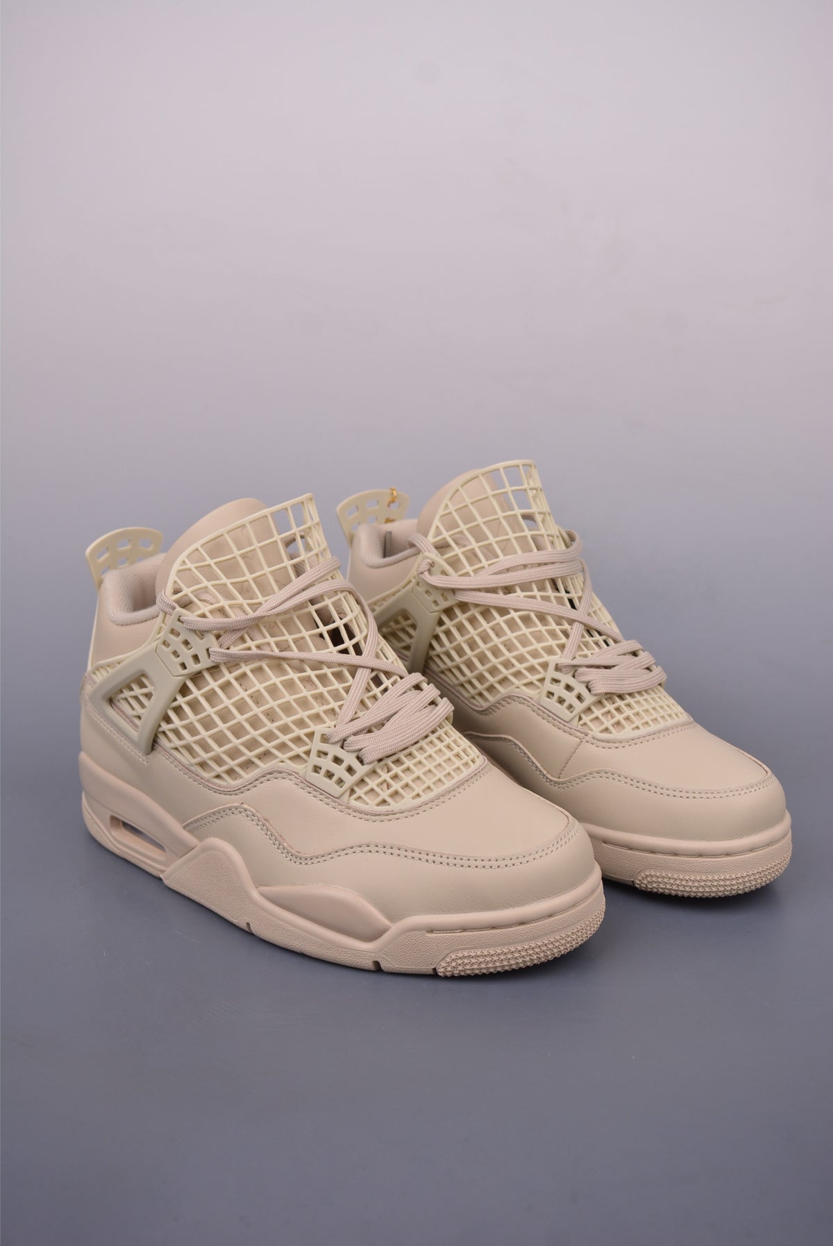 Nike Air Jordan 4 Retro - Image 1