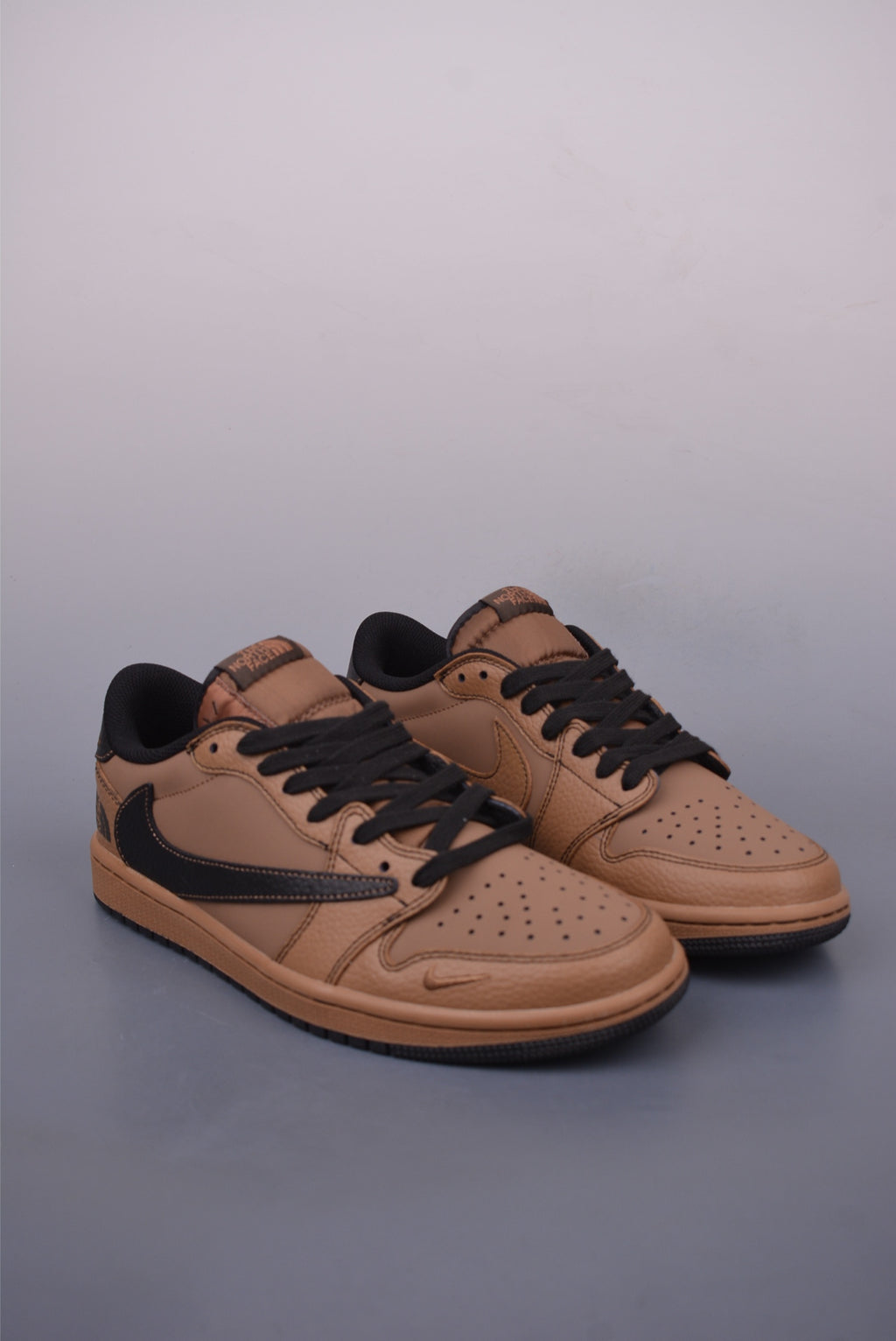 Fragment x Travis Scott x Nike Air Jordan 1 Low - Image 1