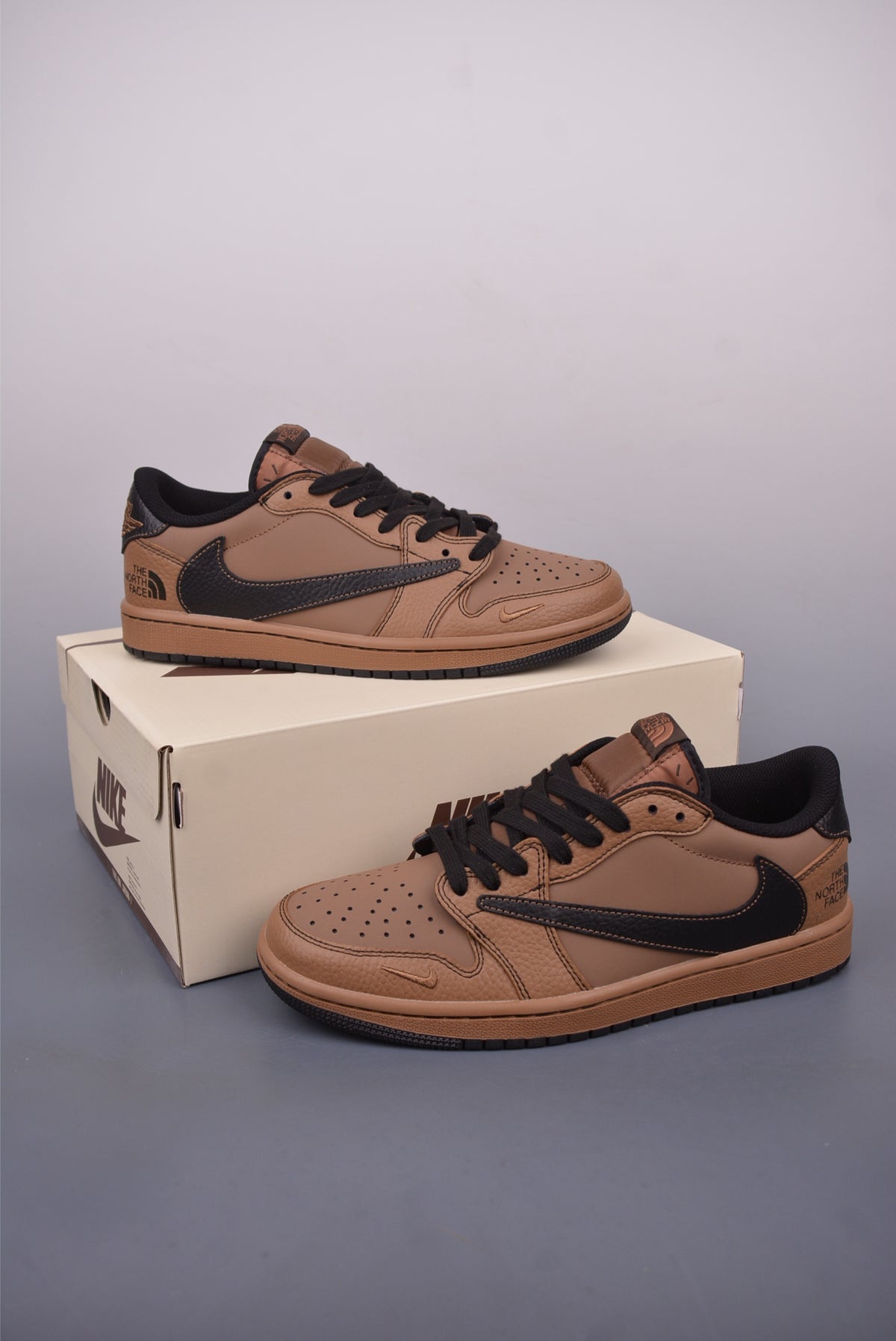 Fragment x Travis Scott x Nike Air Jordan 1 Low - Image 5