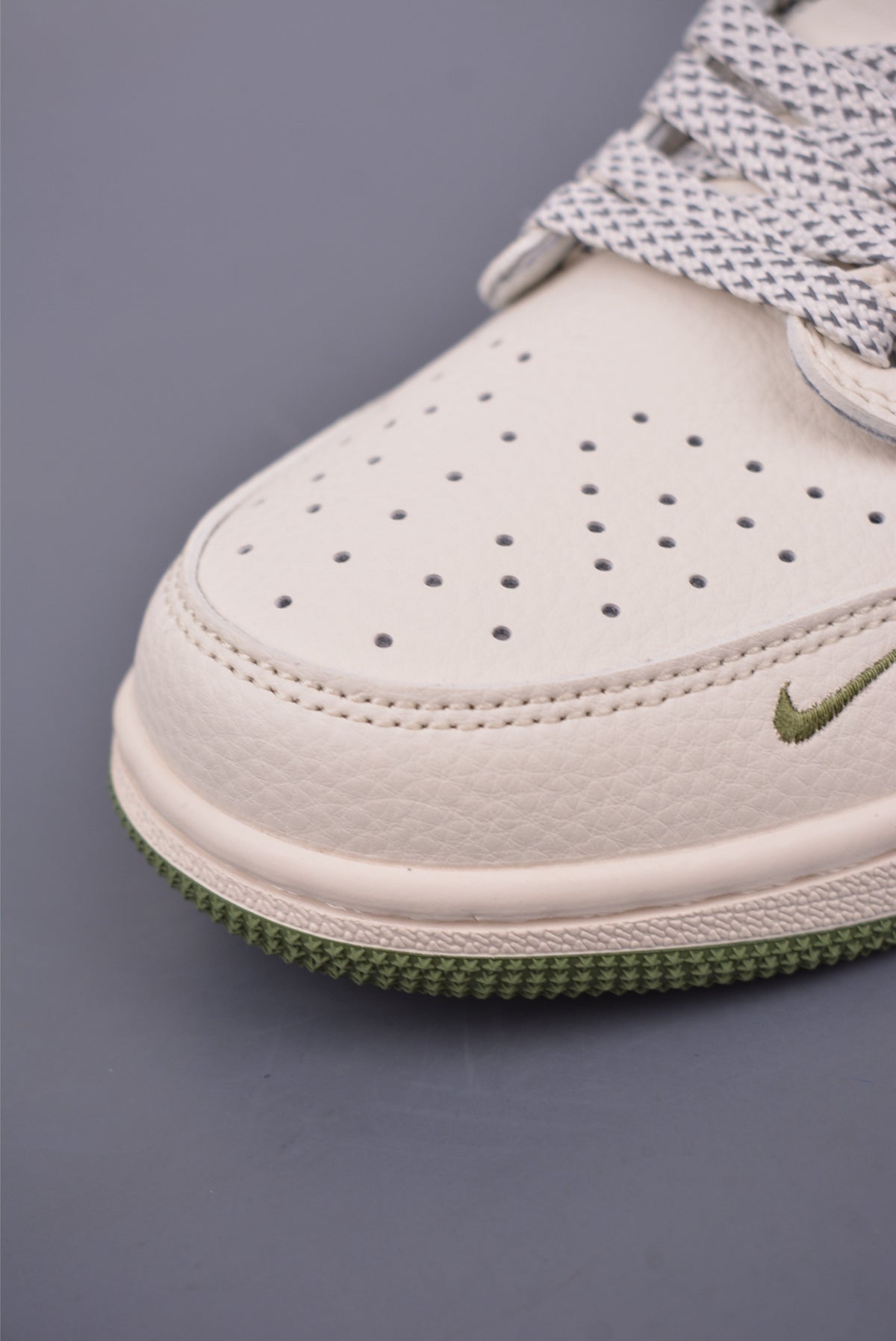 Fragment x Travis Scott x Nike Air Jordan 1 Low - Image 6