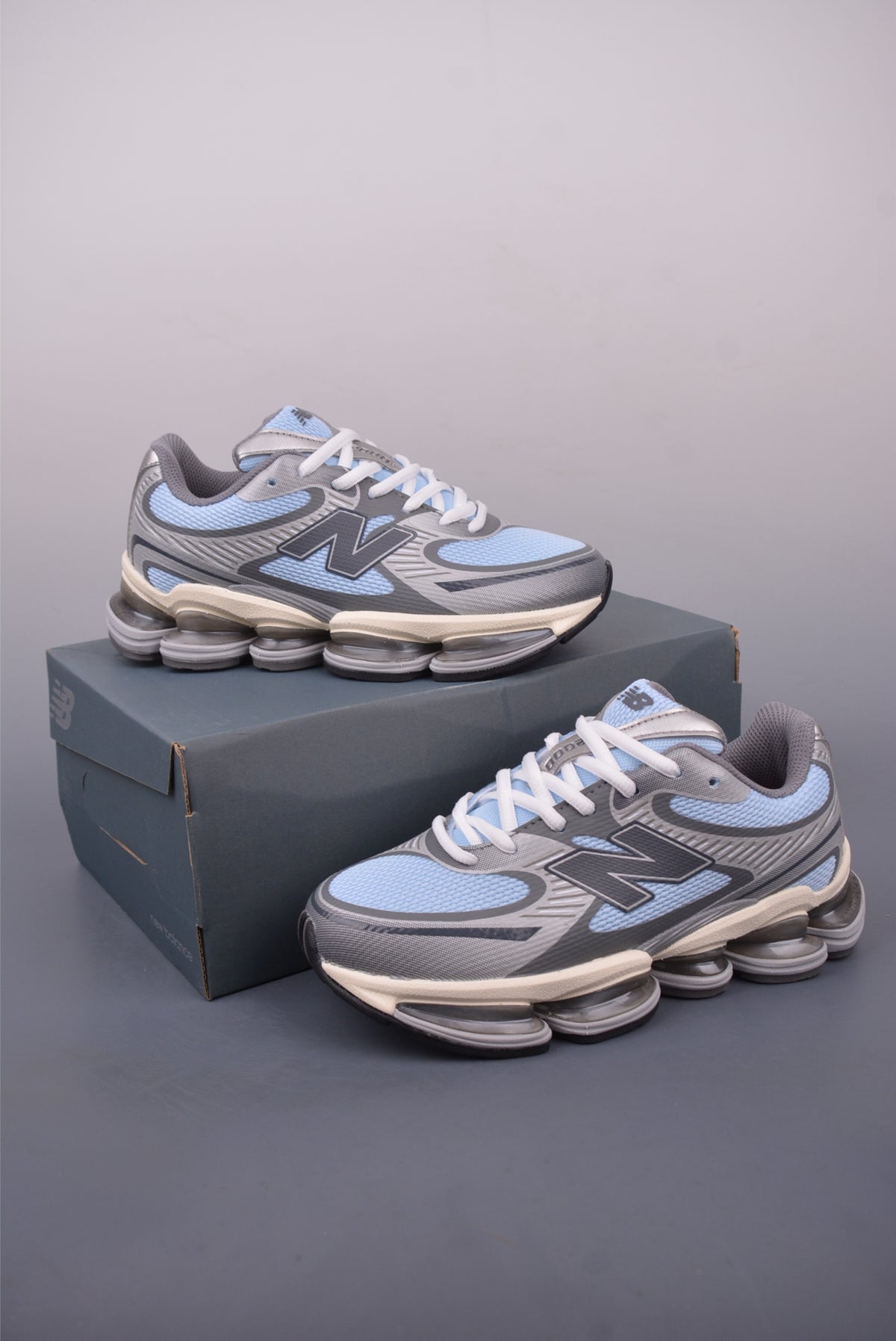 New Balance 240 - Image 5