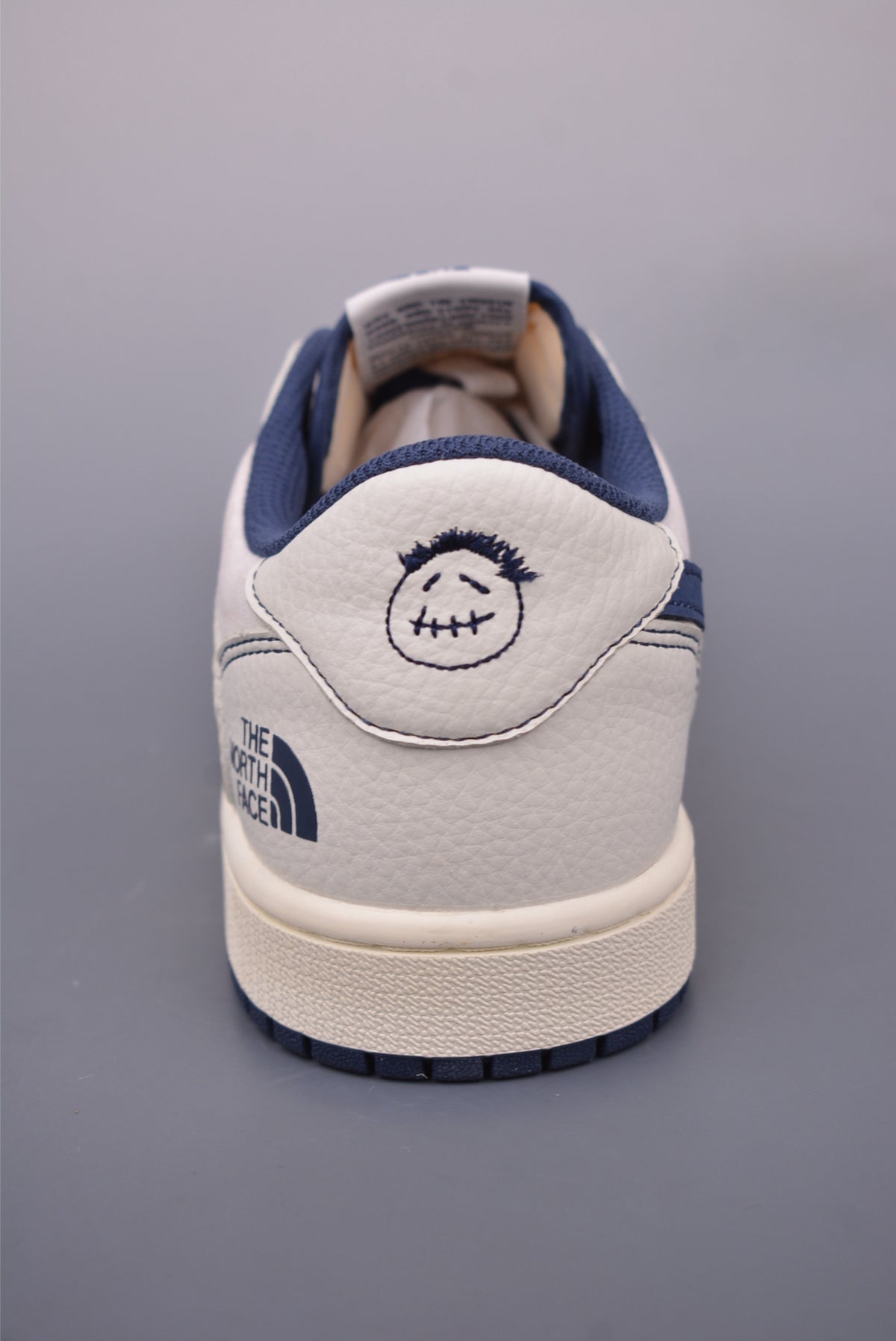 Fragment x Travis Scott x Nike Air Jordan 1 Low - Image 4