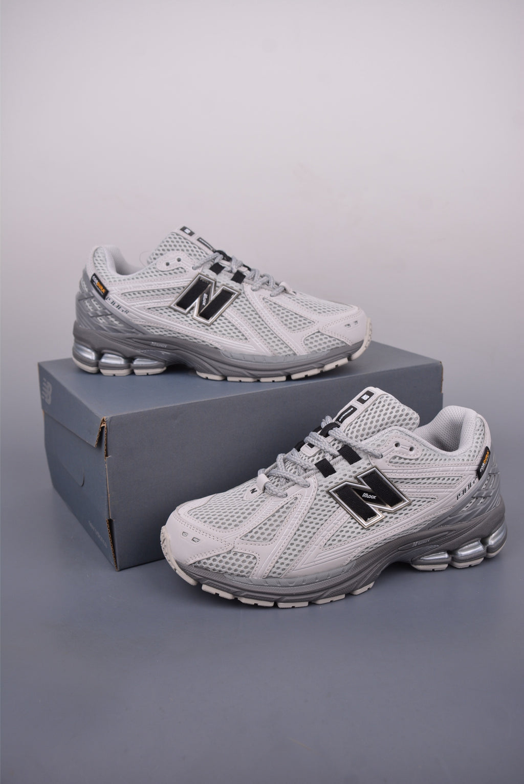 New Balance 190 240 - Image 5