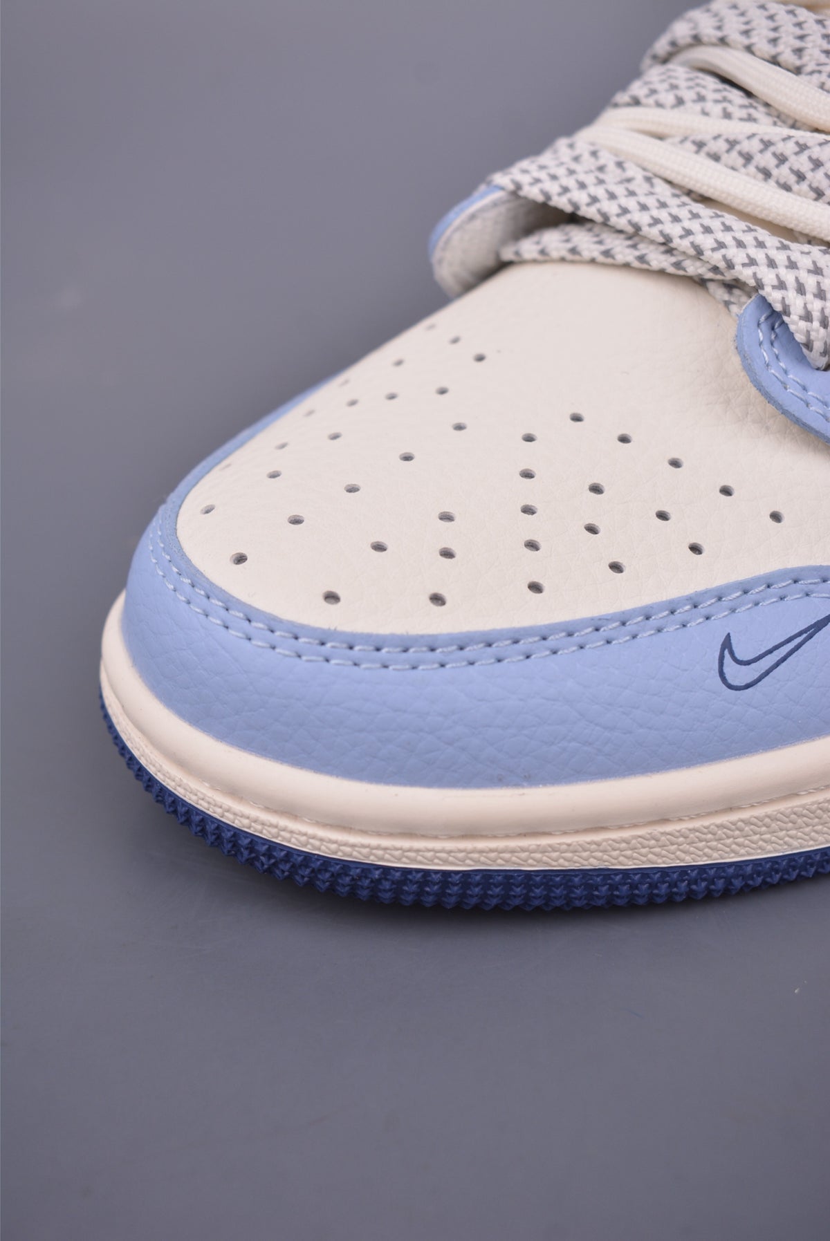 Fragment x Travis Scott x Nike Air Jordan 1 Low - Image 6