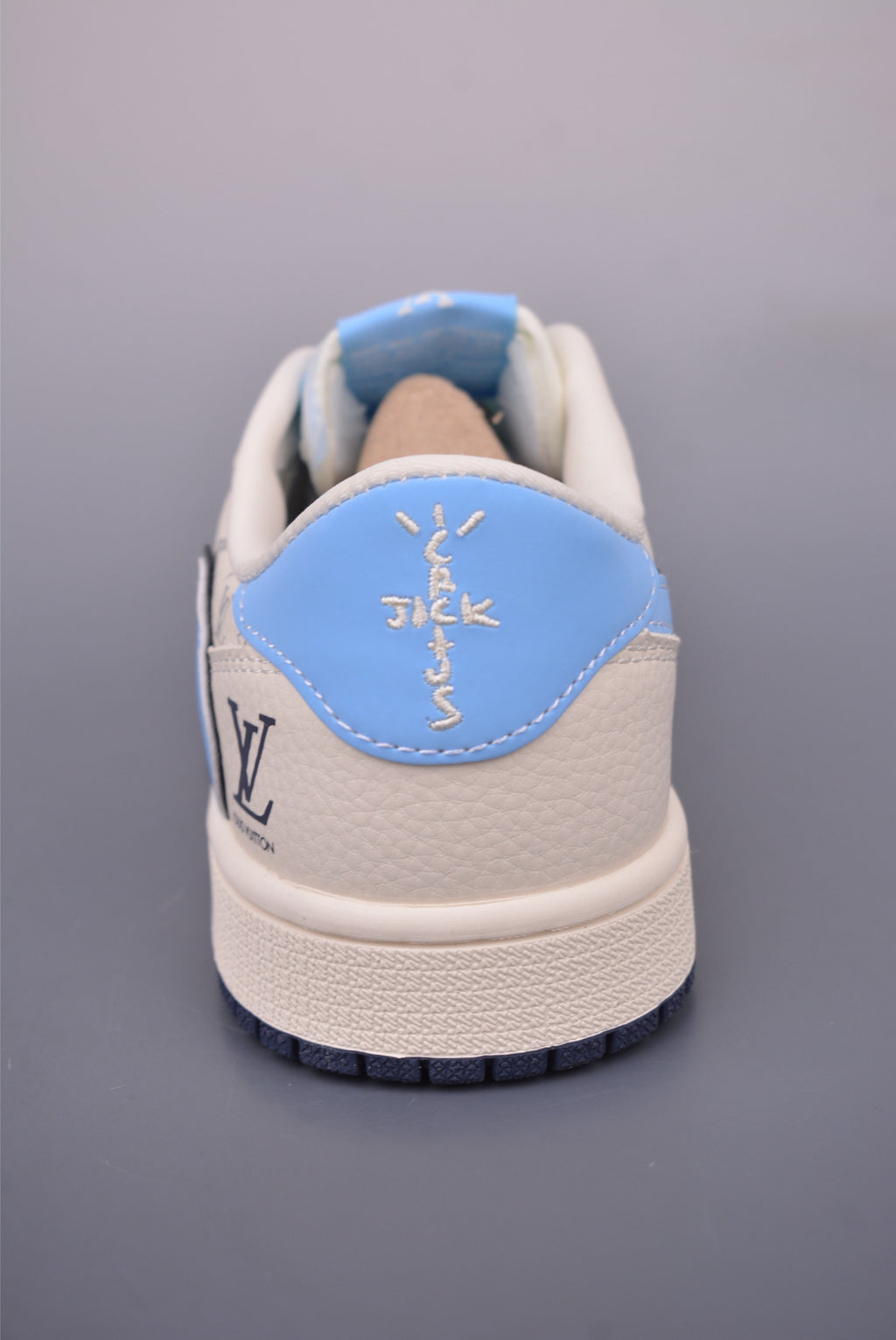 Fragment x Travis Scott x Nike Air Jordan 1 Low - Image 4