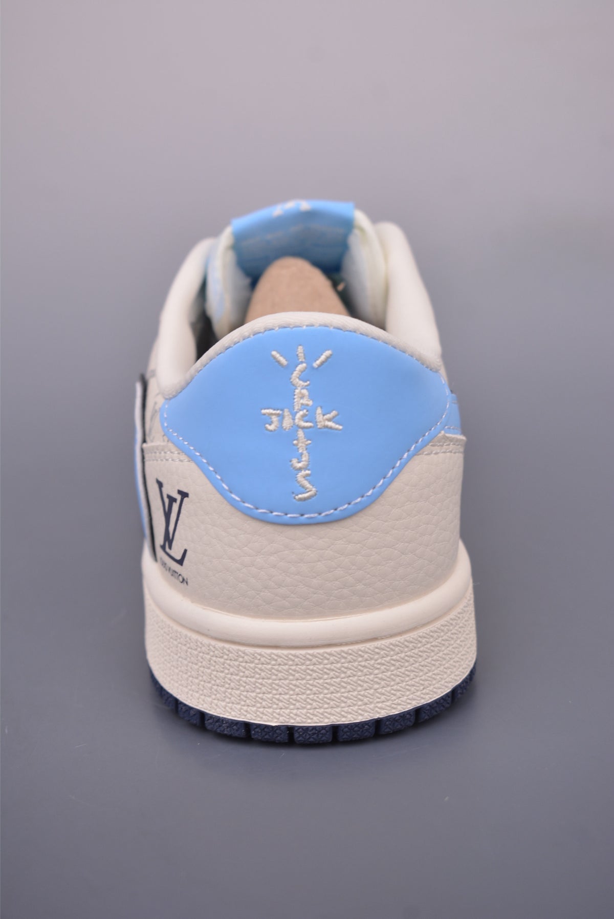Fragment x Travis Scott x Nike Air Jordan 1 Low - Image 4